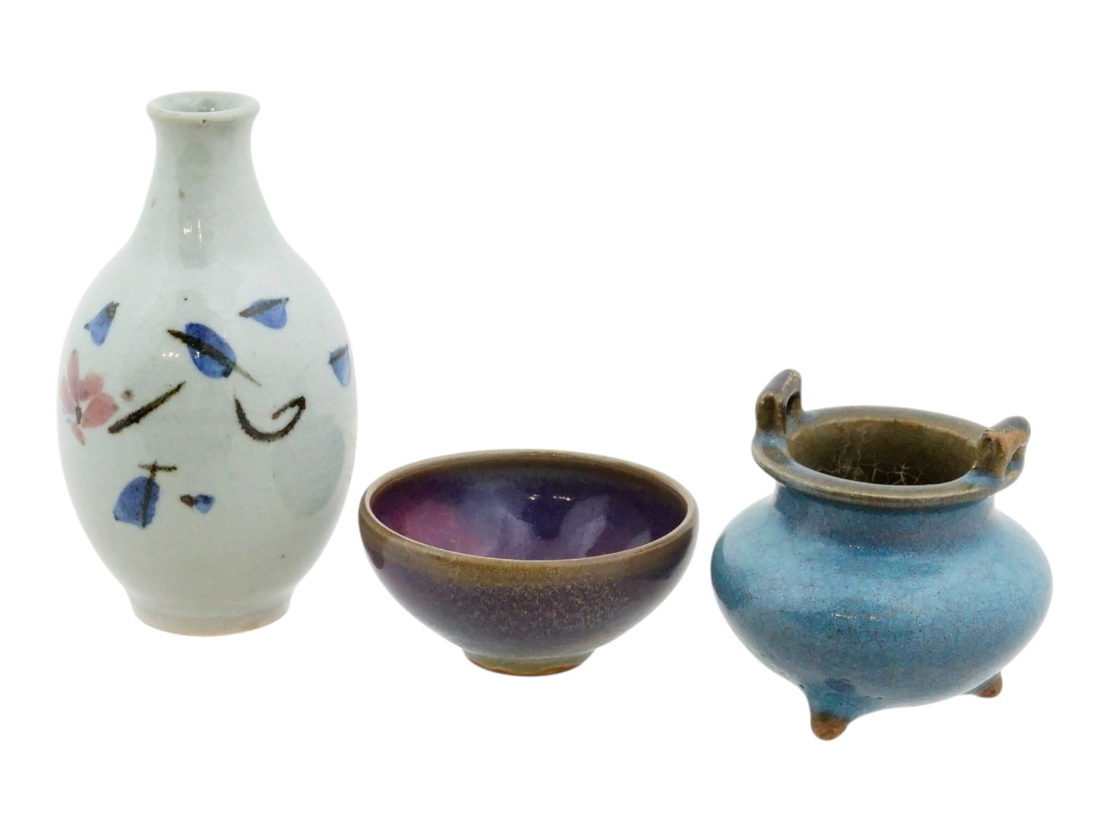 ANTIQUE CHINESE PORCELAIN CERAMIC VASE BOWL BURNER: A lot of antique Chinese porcelain ceramic items. The lot contains a pear-shaped white vase with an abstract design, a Jun bowl with a gradient design from purple to lavender, and a Jun incense