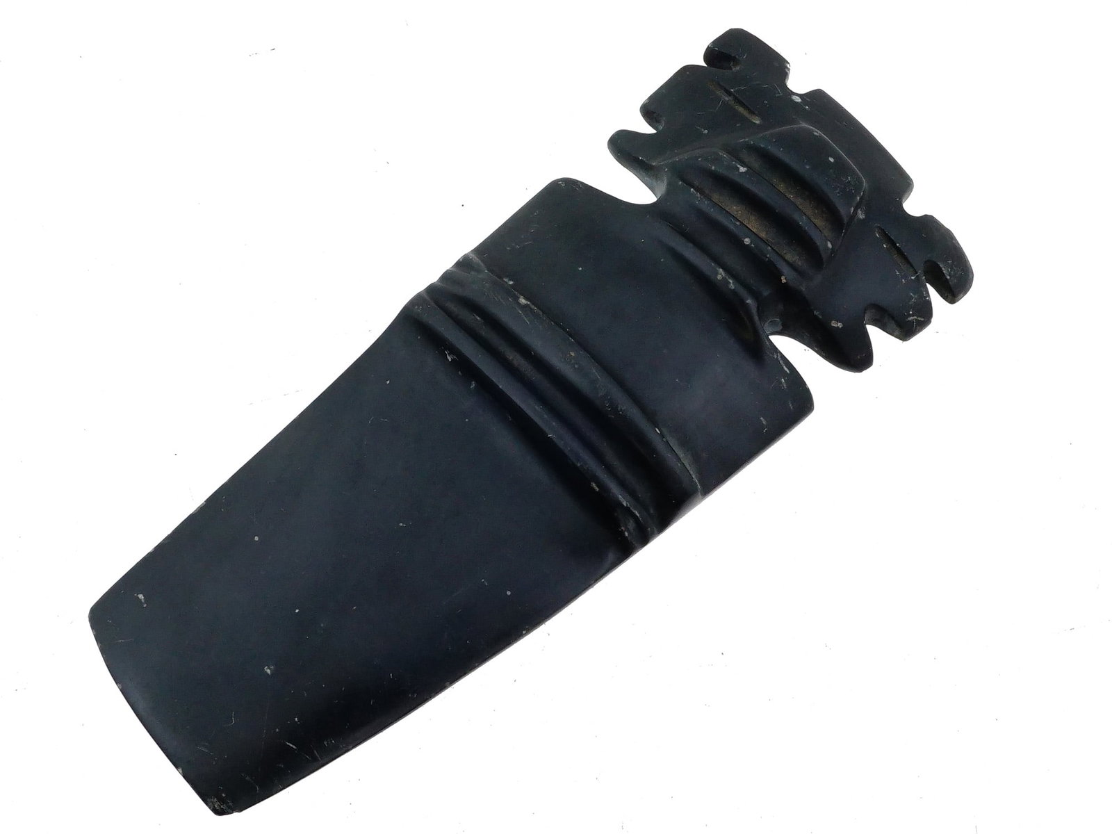 ANCIENT PRE COLUMBIAN CARVED BLACK JADE IDOL FIGURINE (1 of 8)