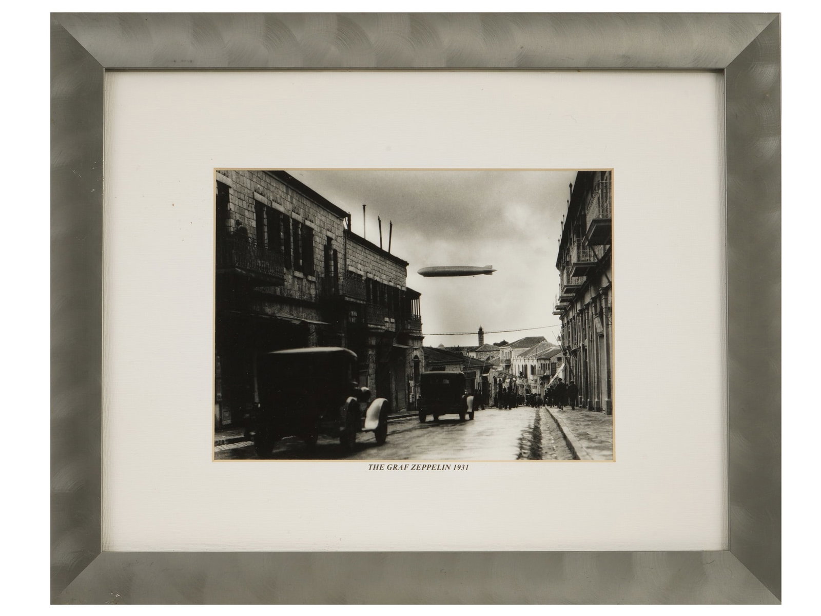 PRE WWII HISTORICAL GRAF ZEPPELIN PHOTOGRAPH (1 of 4)