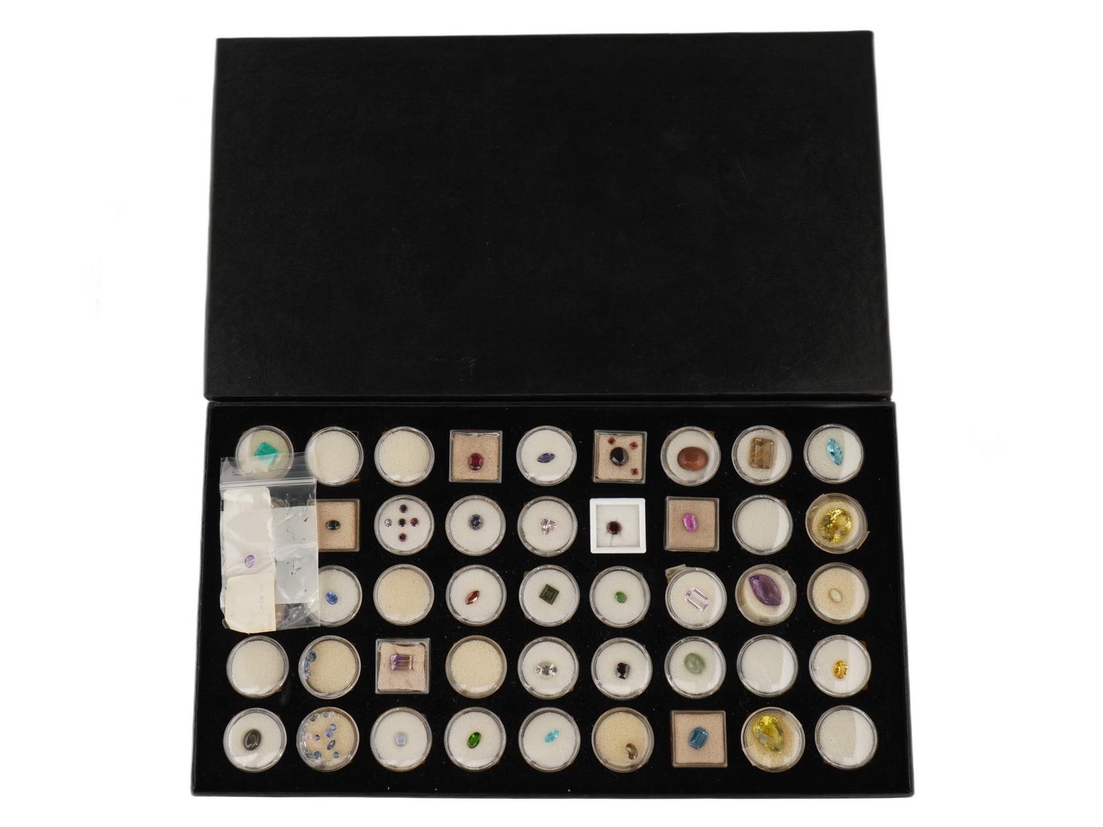 COLLECTION OF ASSORTED FACETED STONES SPECIMENS IN BOX (1 of 8)