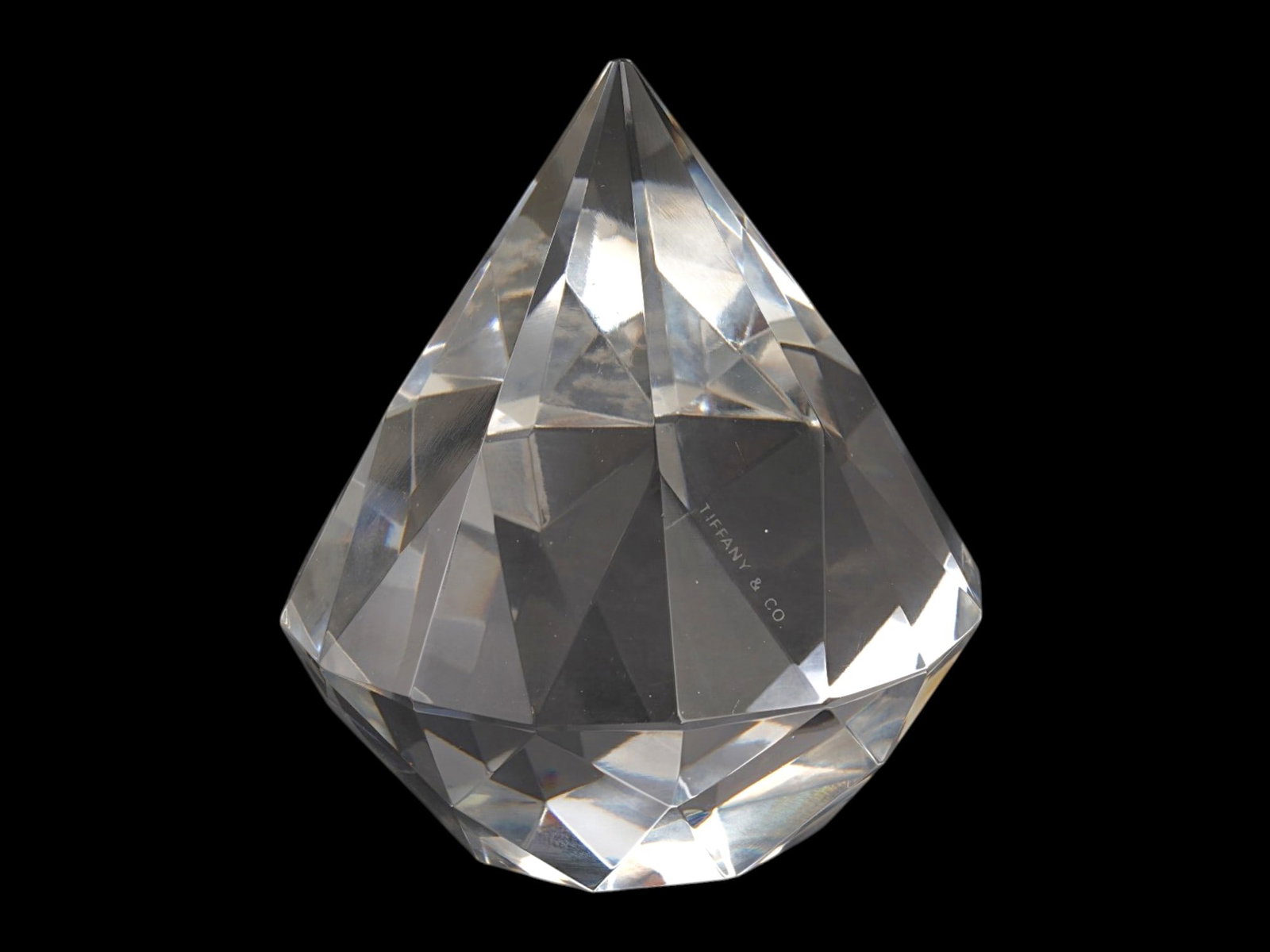TIFFANY CO N Y TIMES MAGAZINE CUT CRYSTAL PAPERWEIGHT (1 of 9)