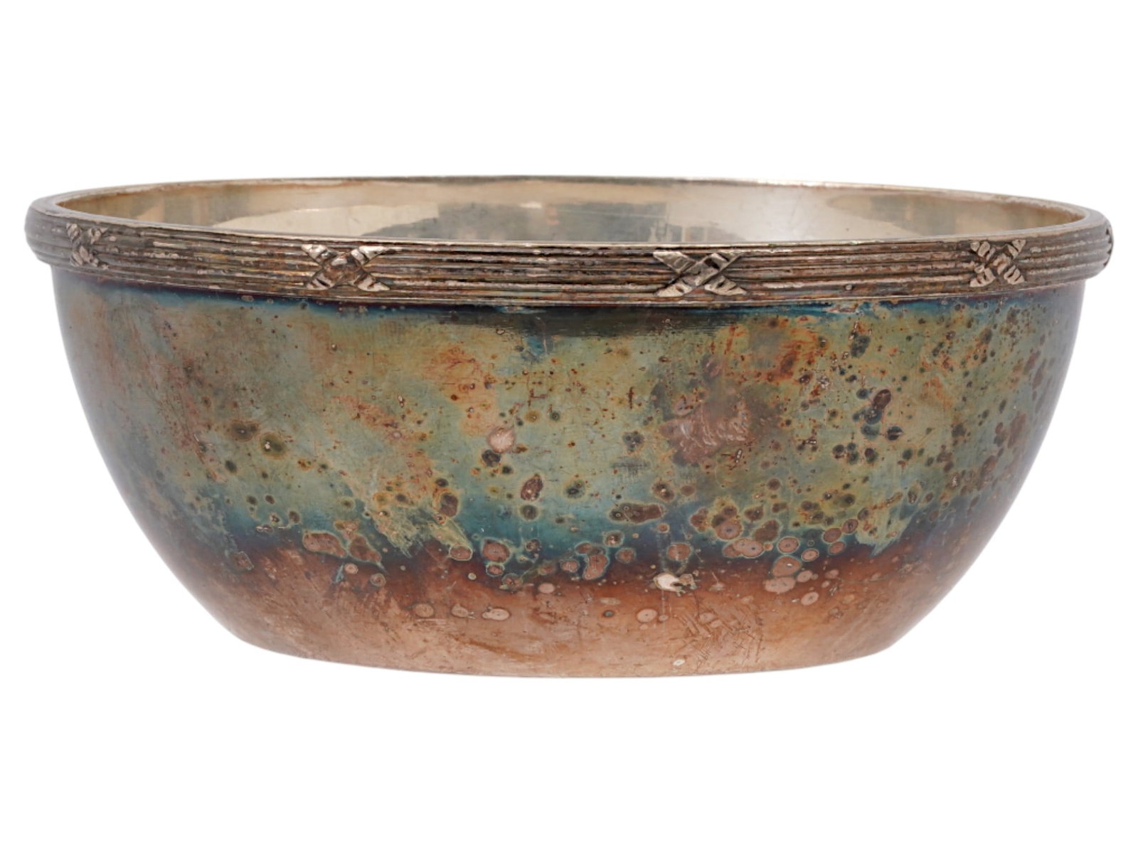 ANTIQUE SILVER PLATED BOWL W AN ENGRAVED MONOGRAM: An antique silver-plated bowl. The bowl shows a decorated rim and features an engraved monogram. Antique Silverware And Kitchenware Collectibles. THIS LOT IS ELIGIBLE FOR A 30-DAY UNCONDITIONAL RETURN