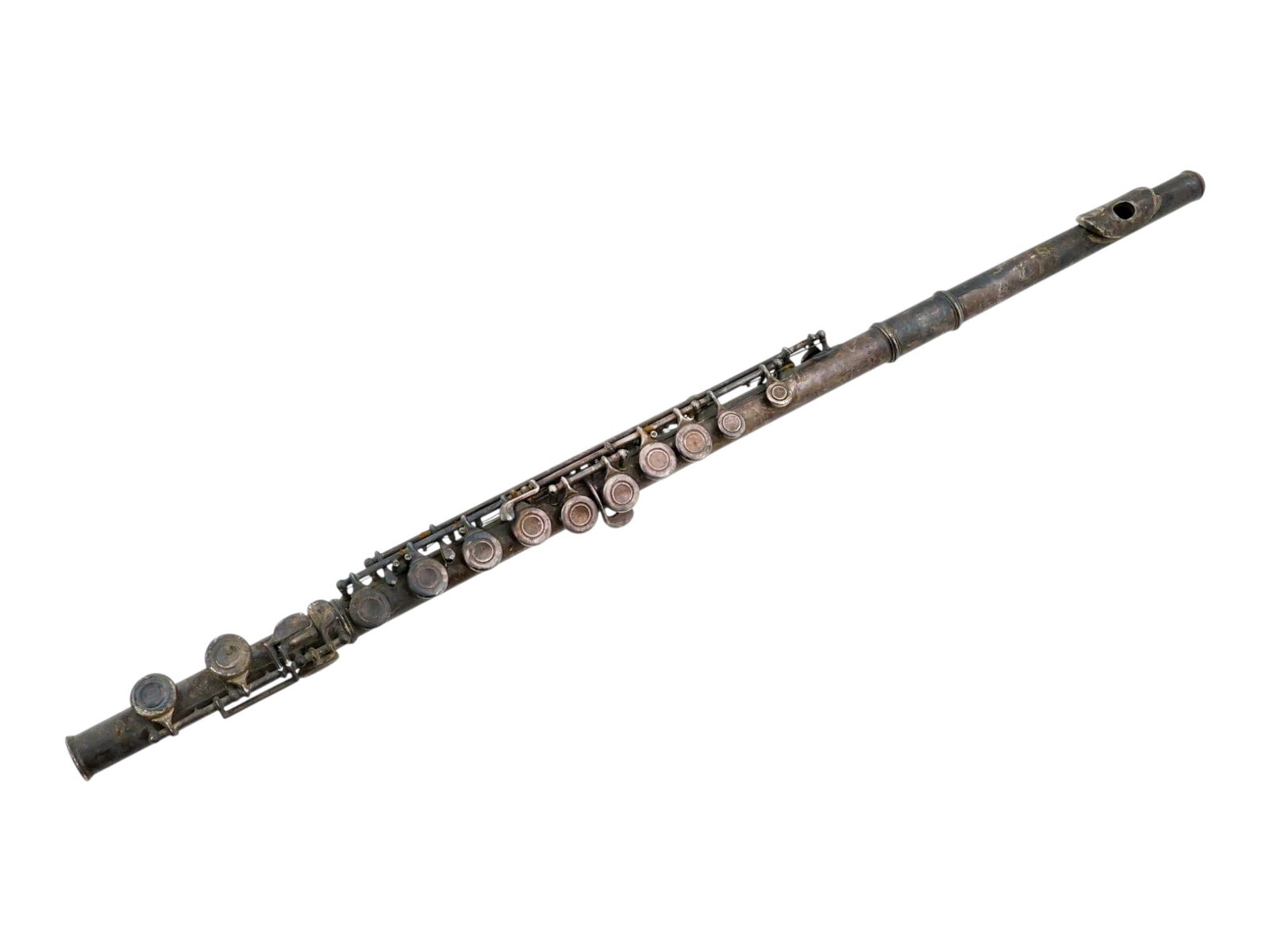 VINTAGE AMERICAN ARTLEY TRANSVERSE FLUTE: A vintage Artley American transverse flute, made in Nogales, Arizona, USA. Circa the late 20th century, 1970s. Marked Ariz Nogales. US Musical Instruments For Musicians And Collectors. THIS LOT IS ELI