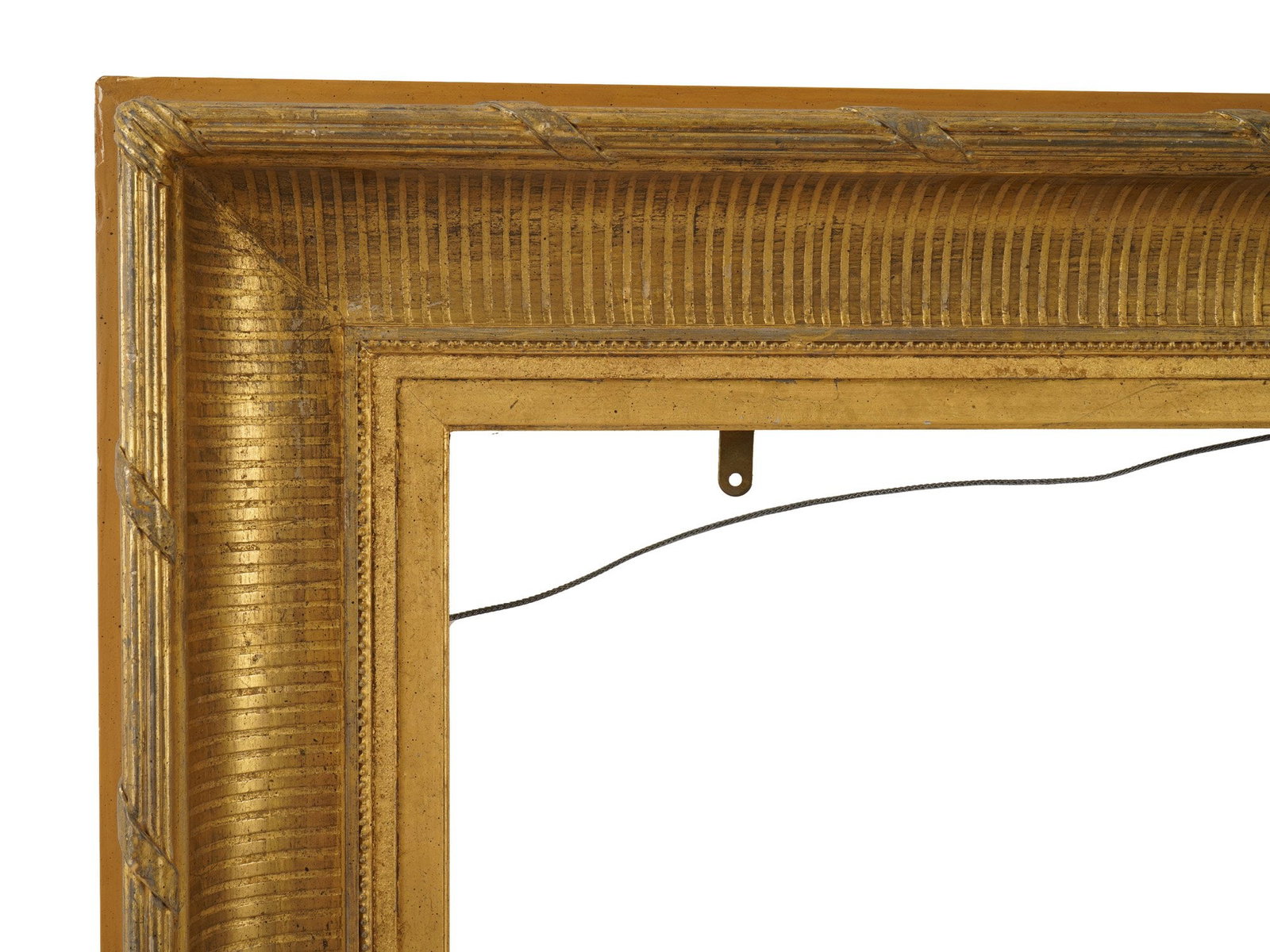 RECTANGULAR RIBBED DESIGN GILT WOOD PICTURE FRAME - 3