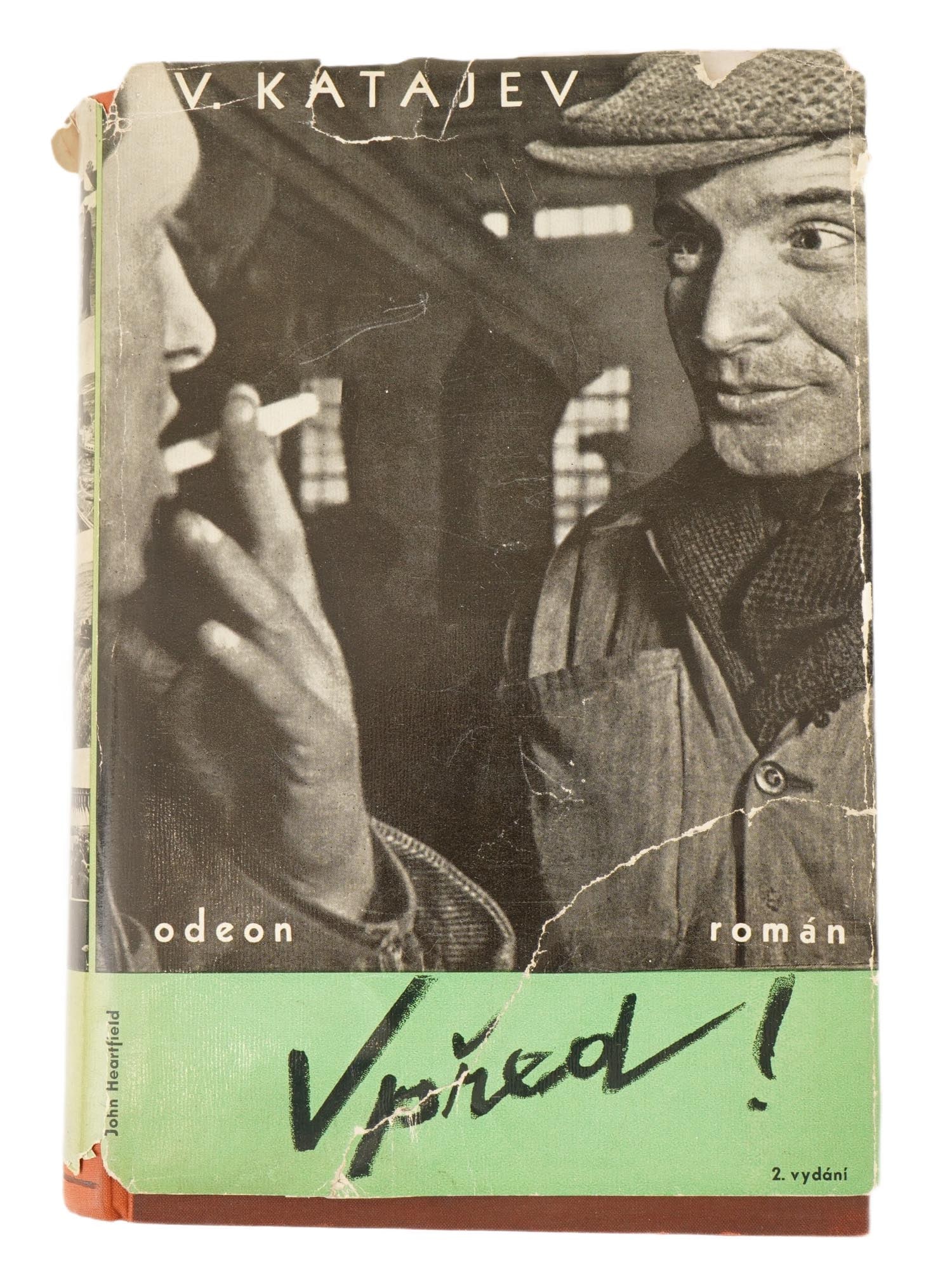 VINTAGE CZECH EDITION NOVEL BOOK BY VALENTIN KATAJEV (1 of 6)