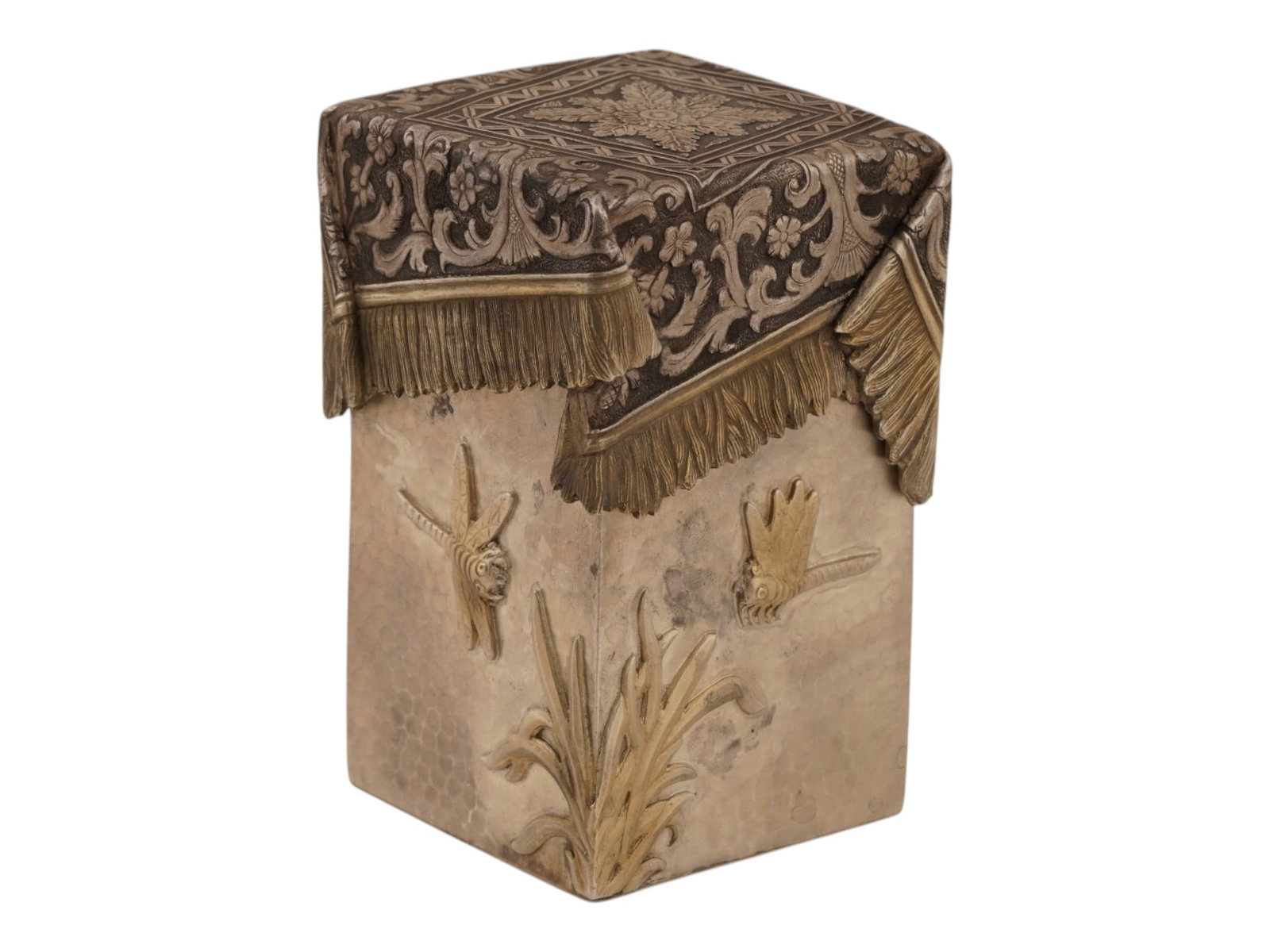 RUSSIAN SILVER TROMPE LOEIL DRAGONFLY TEA CADDY BOX: A Russian Silver tea caddy box made in the Trompe loeil technique. The exterior of the box is decorated with relief patterns representing a dragonfly design flying over grass. The box is made in a
