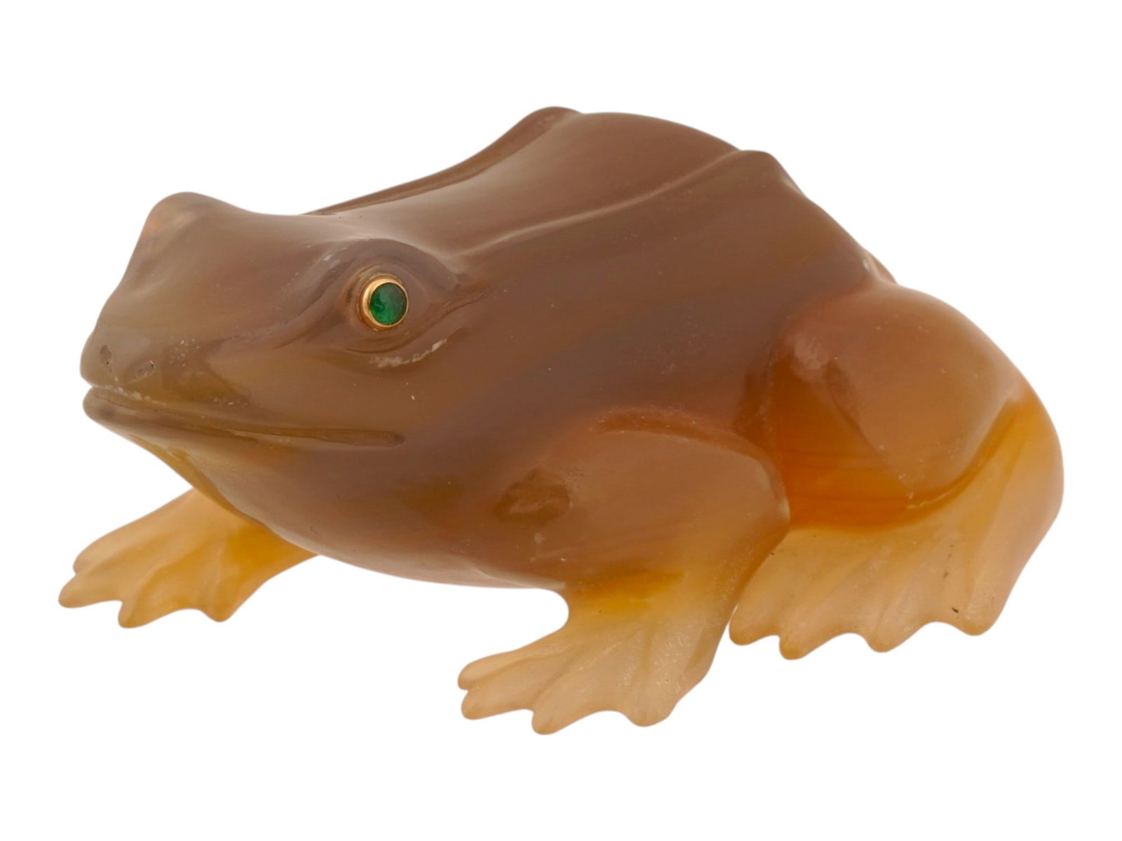 RUSSIAN CARVED AGATE FROG FIGURINE W GOLD EMERALD EYES: A Russian naturalistically hand carved Agate figurine. The figurine is made in the shape of a frog. The figurine is encrusted with Emerald stone eyes in Gold settings and adorned with engraved