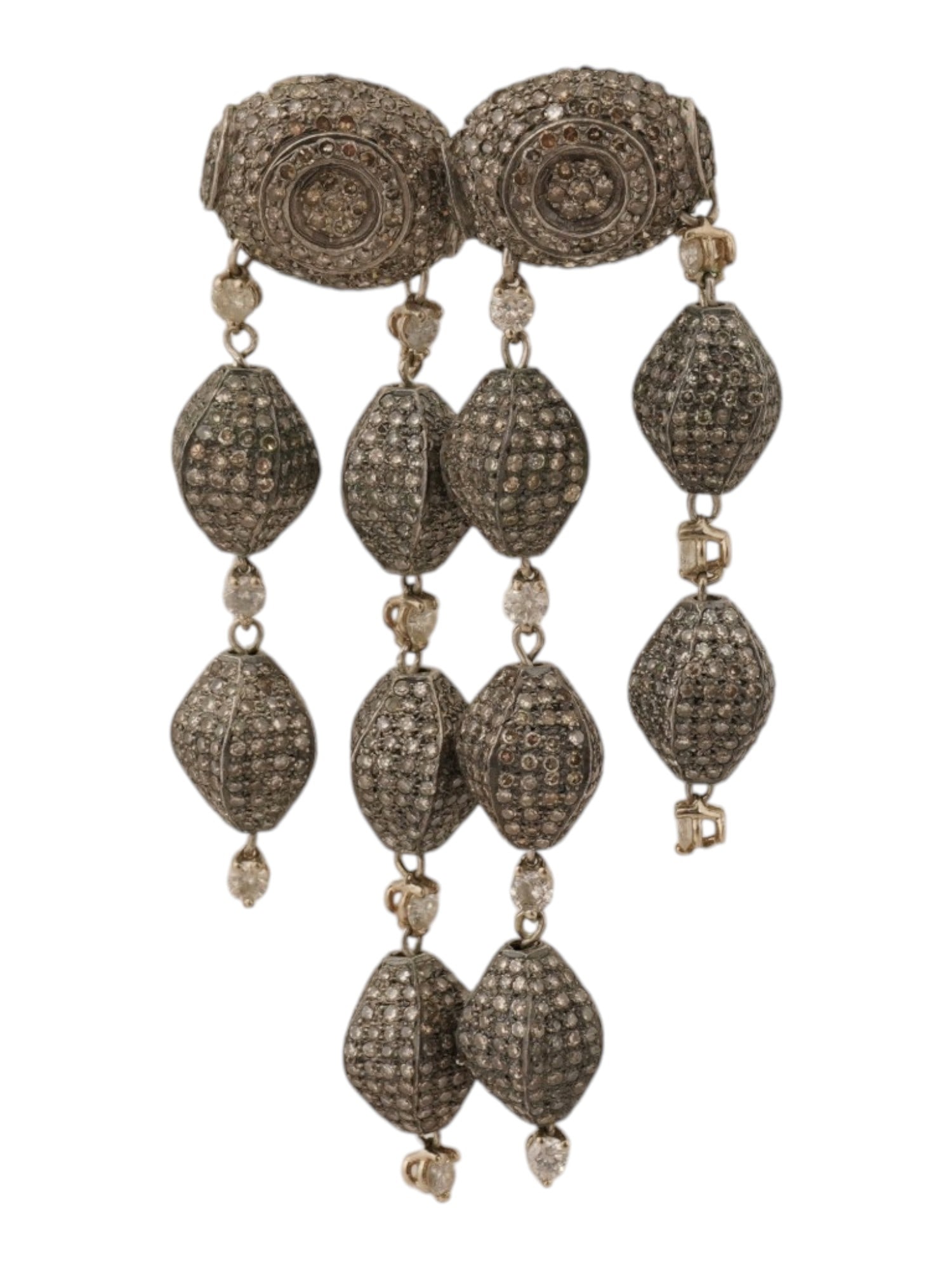 PAIR OF GRADUATED DESIGN COSTUME JEWELRY EARRINGS (1 of 4)