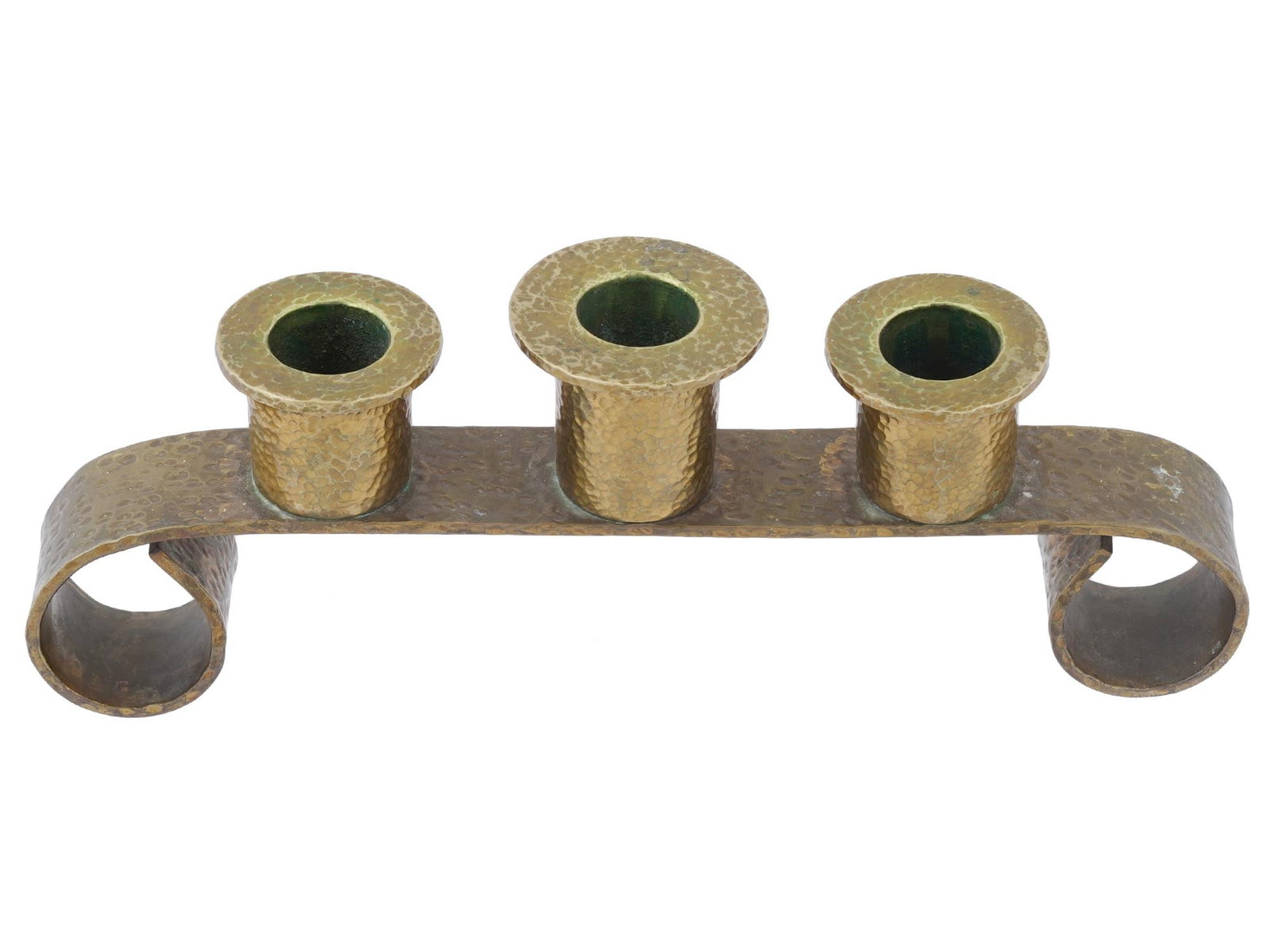 VINTAGE HAMMERED BRASS TABLE CANDELABRA THREE CANDLES - 2