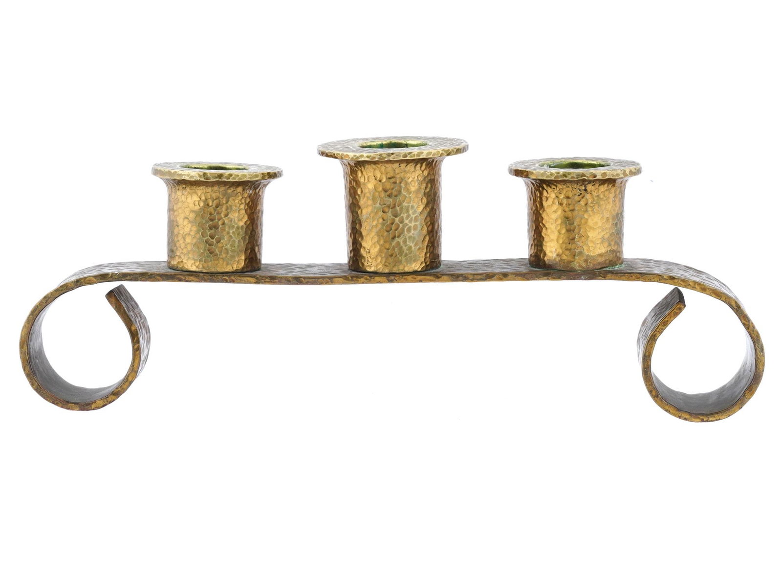 VINTAGE HAMMERED BRASS TABLE CANDELABRA THREE CANDLES - 4