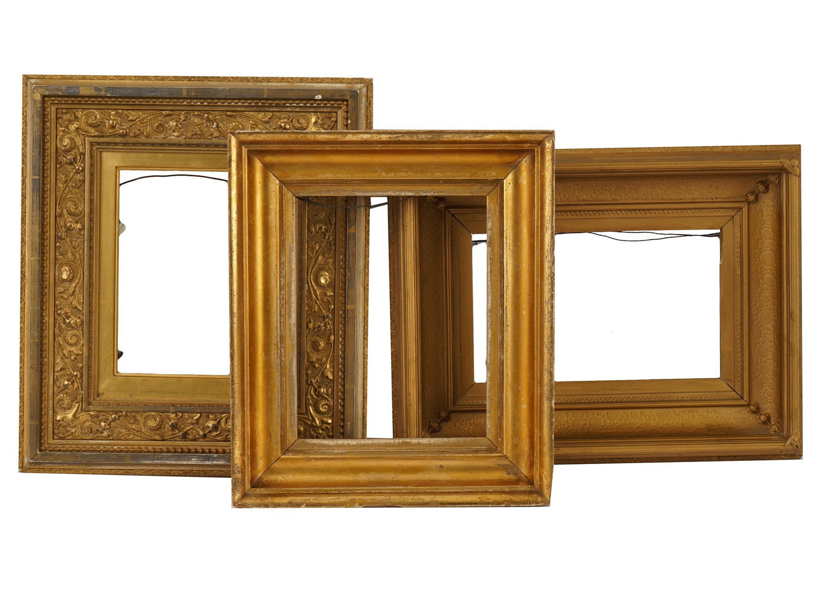COLLECTION OF VINTAGE GILTWOOD DECORATIVE FRAMES (1 of 5)