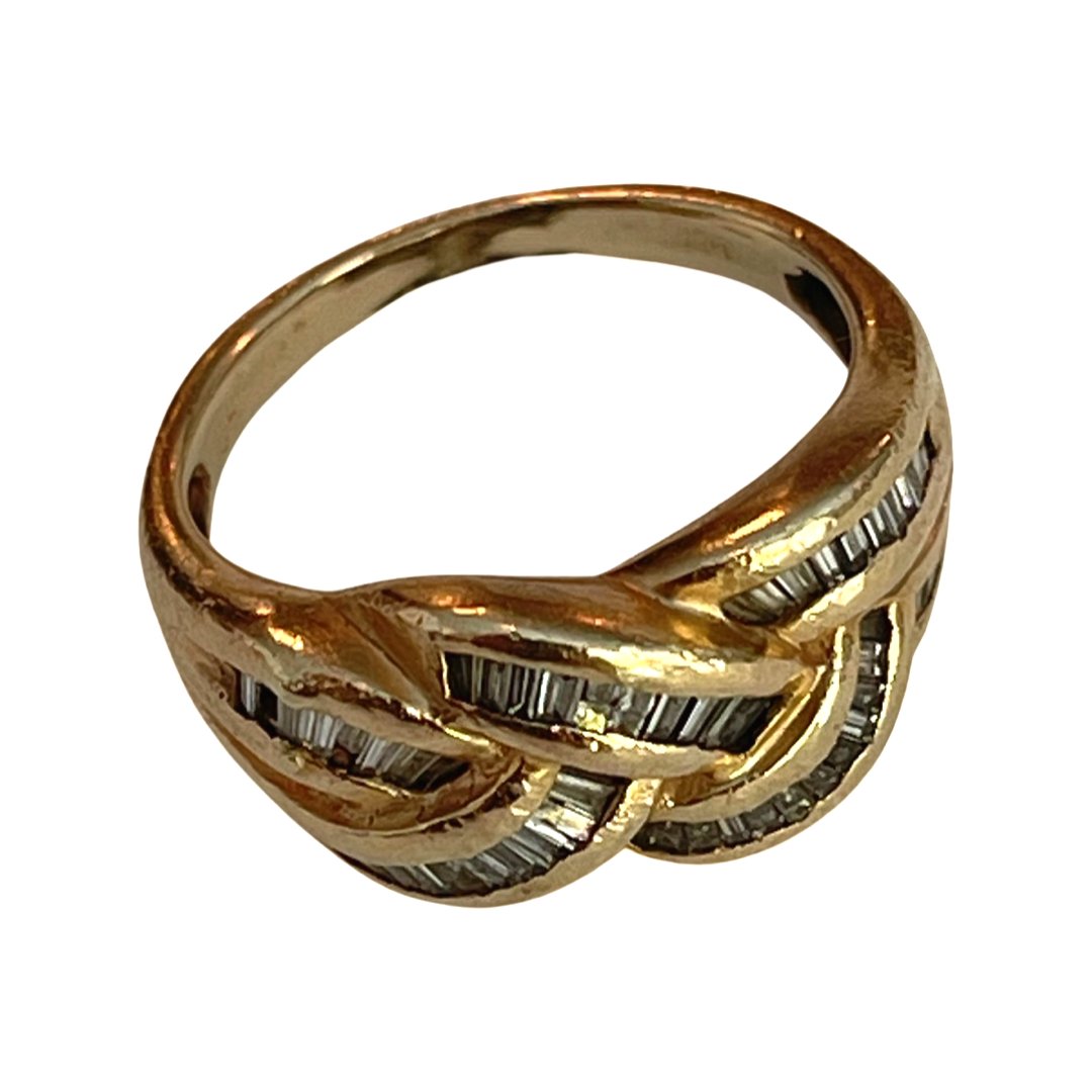 Diamond Baguette Ring: Gorgeous Diamond Baguette Ring in 18K Yellow Gold5.3 Grams Size 5.5