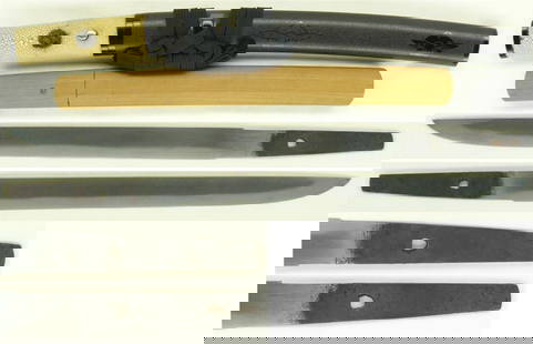 Tanto, Nihon Token Hozonkai, Japanese Sword: Tanto unsigned Mumei attributed Bishu Osafune SUKESADAwith a certificate issued by Nihon Token HozonkaiTensho era 1573 year Muromachi period 16th CenturyNagasa 22.2cm Sori 0.0cm Hole 1Style: HiraZukur