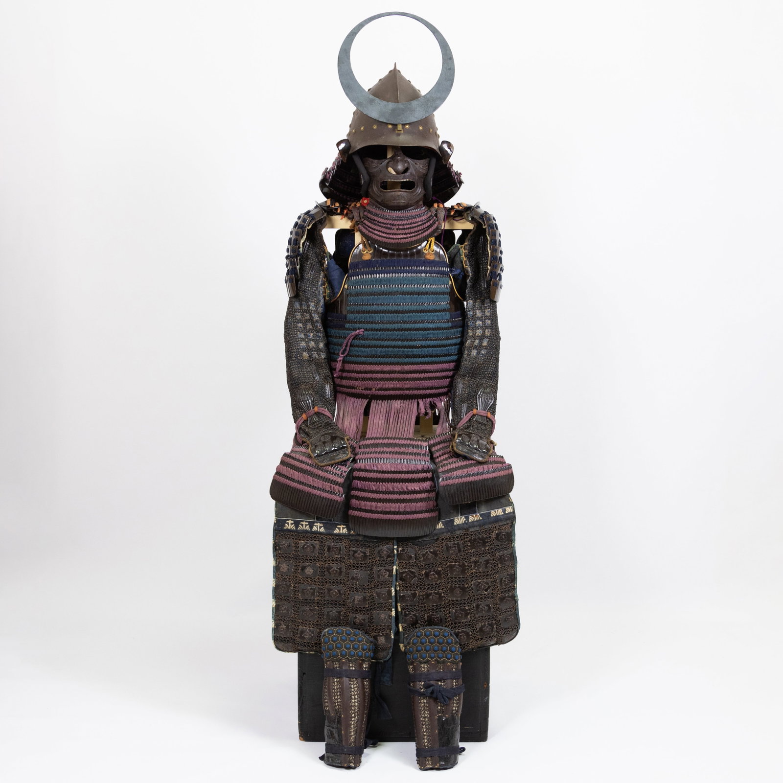 19th century Yoroi with Nanban Helmet and Nichirin Maedate (1 of 1)