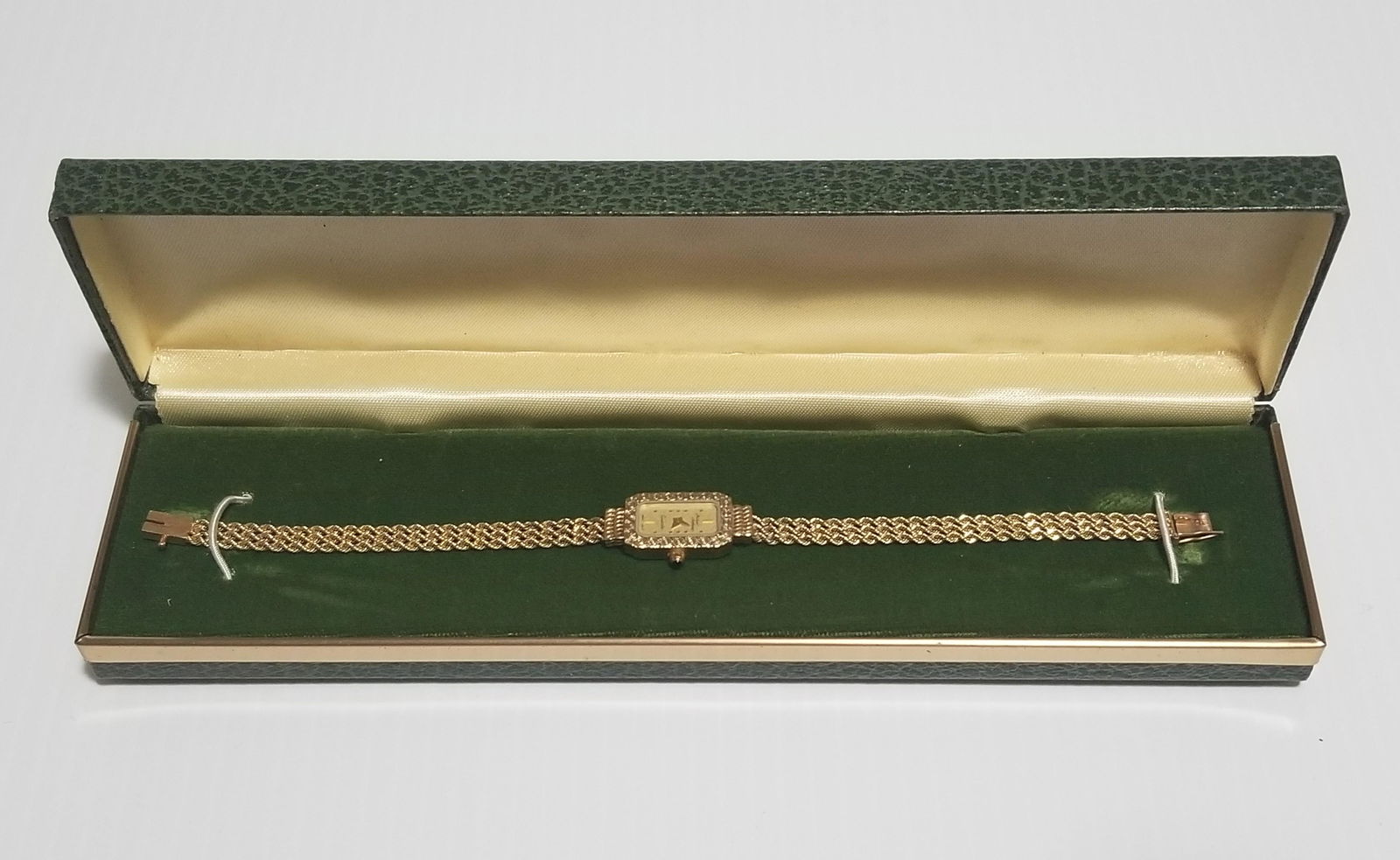 Michael Anthony 10 KT Gold Quartz Watch (1 of 12)