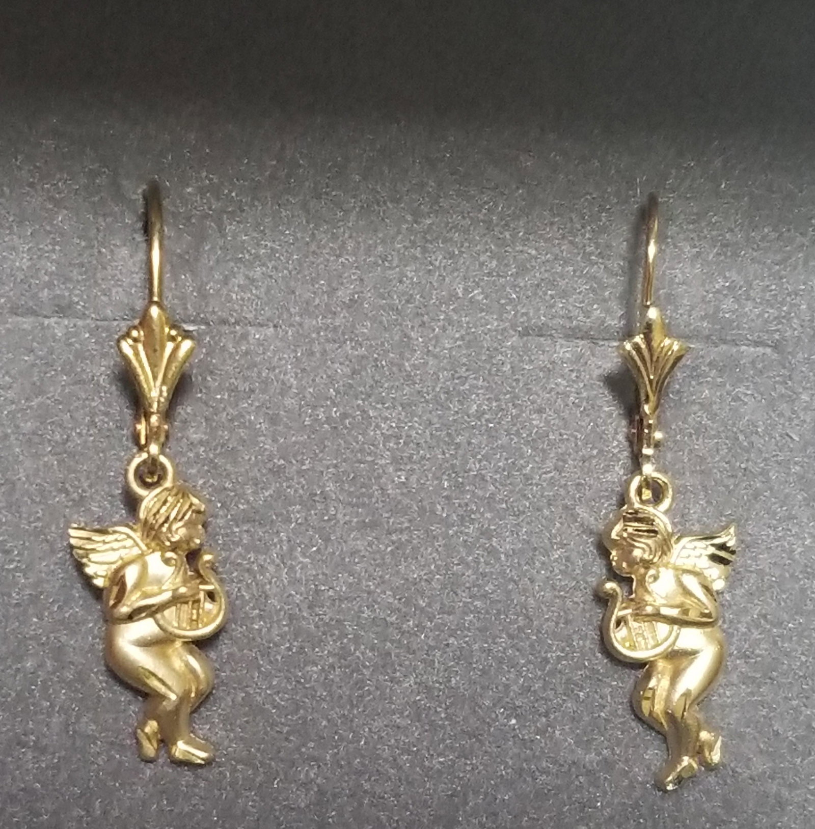 Cute 14 KT Michael Anthony Angel Earrings: Michael Anthony cherub angels, 14 KT Gold, 1.6 grams, 1.0 dwt, 30 mm x 10 mm