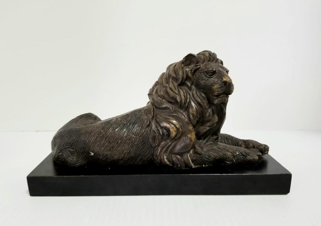 Nice Lion King Bronze Sculpture (1 of 4)