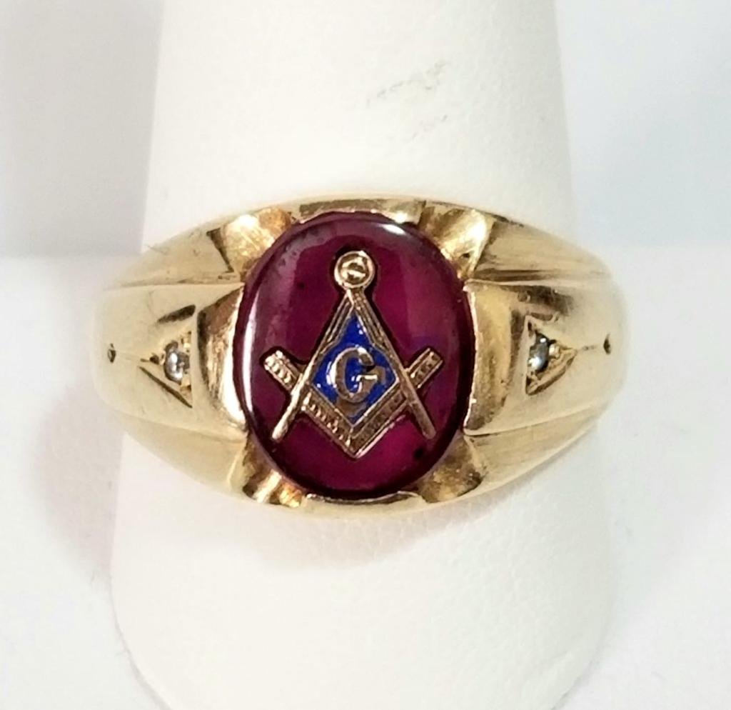 Spectacular Vintage 14 KT Masonic Pink Stone Ring (1 of 7)
