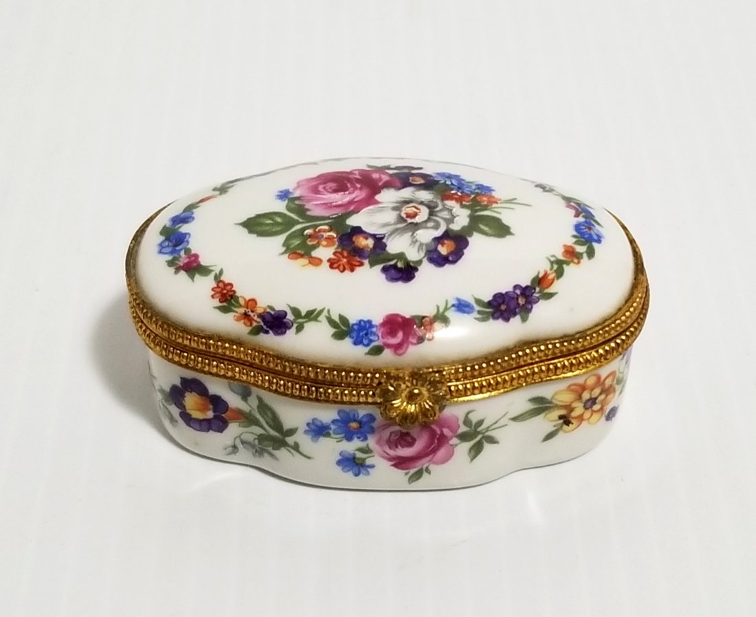 Limoges French Porcelain Trinket Box (1 of 6)