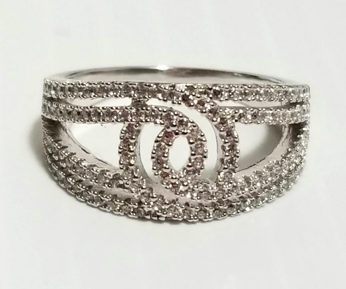 Beautiful 925 Sterling Silver Clear Stone Ring (1 of 4)