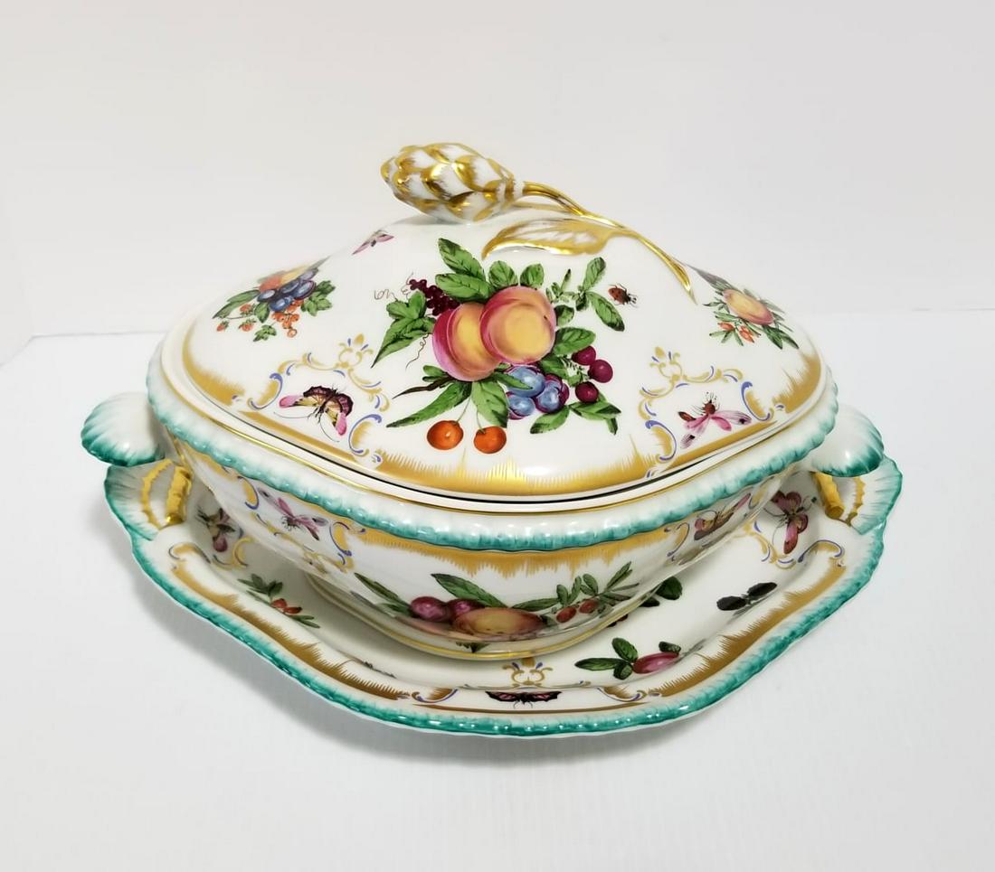 Mottahedeh Porcelain Duke of Gloucester Covered Tureen (1 of 16)