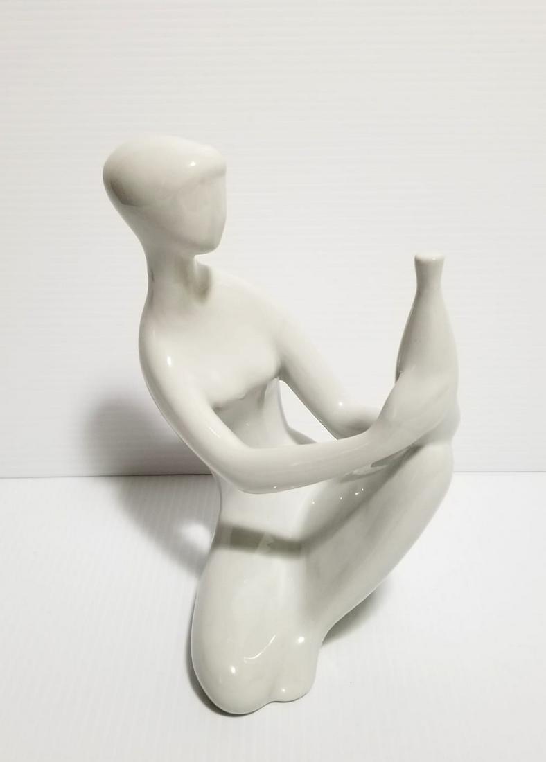 Royal Dux White Lady Designer Jeroslaw Jezek: Nice Royal Dux white lady designer jaroslaw Jezekm nude, modernist, fine quality, 8 5/8 x 6 x 5 inches