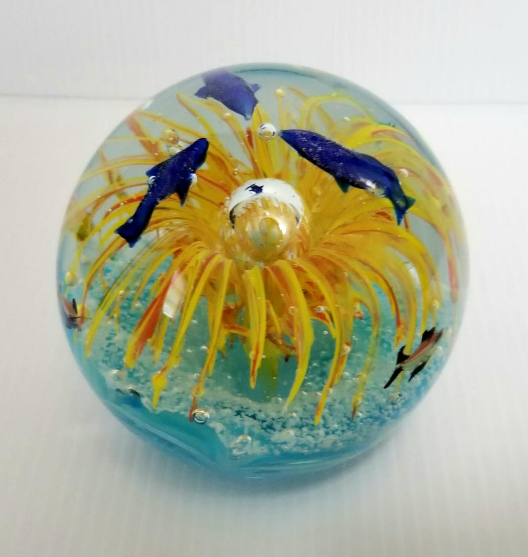 Large Fish and Flowers Accuarium Paperweight (1 of 5)