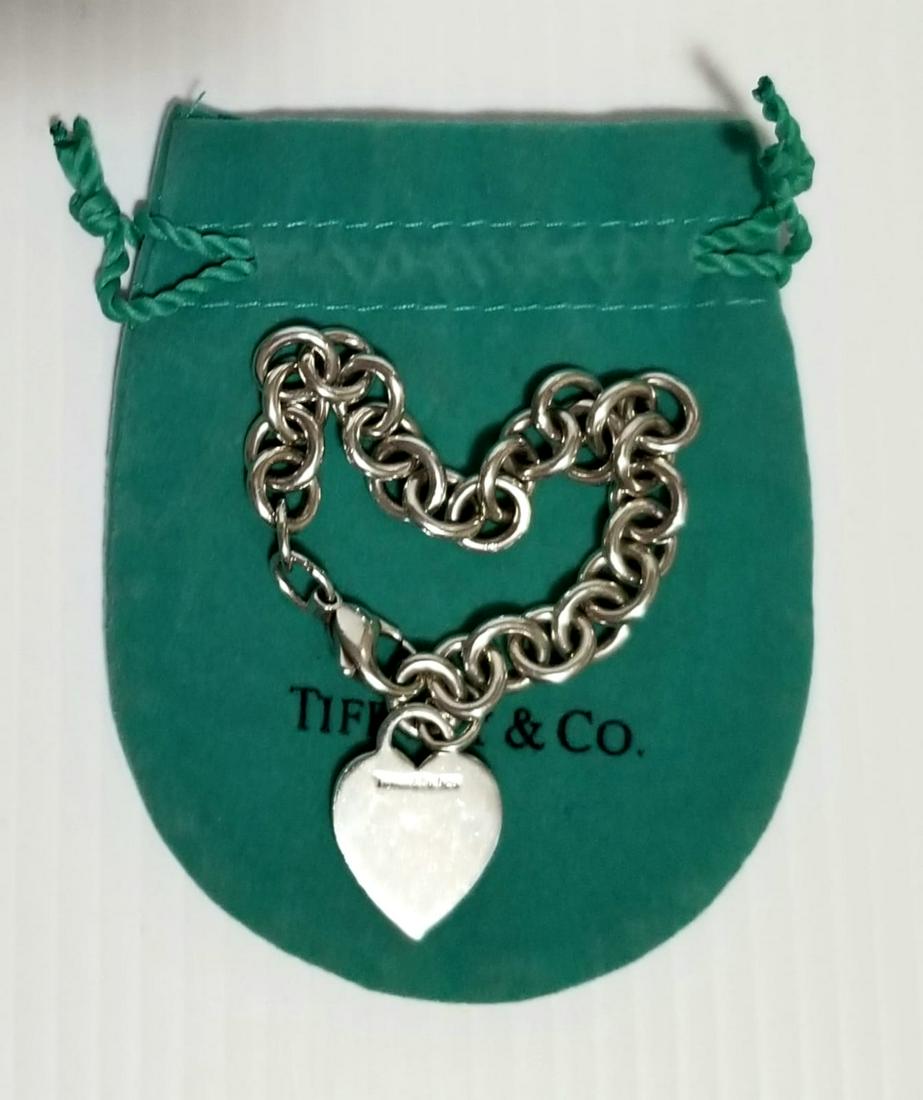 Tiffany & Co. 925 Sterling Silver Heart Bracelet (1 of 7)