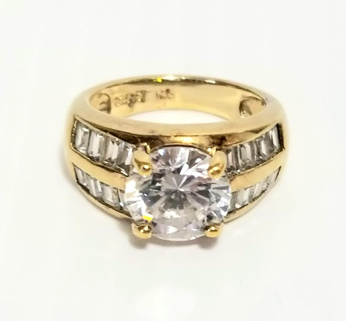 Amazing 925 Sterling Yellow Zirconia Ring: Beautiful 925 sterling yellow zirconia ring, 5.8 grams, 10 ct zirconia diamond, 2 ct bagguetty zirconia, size 6