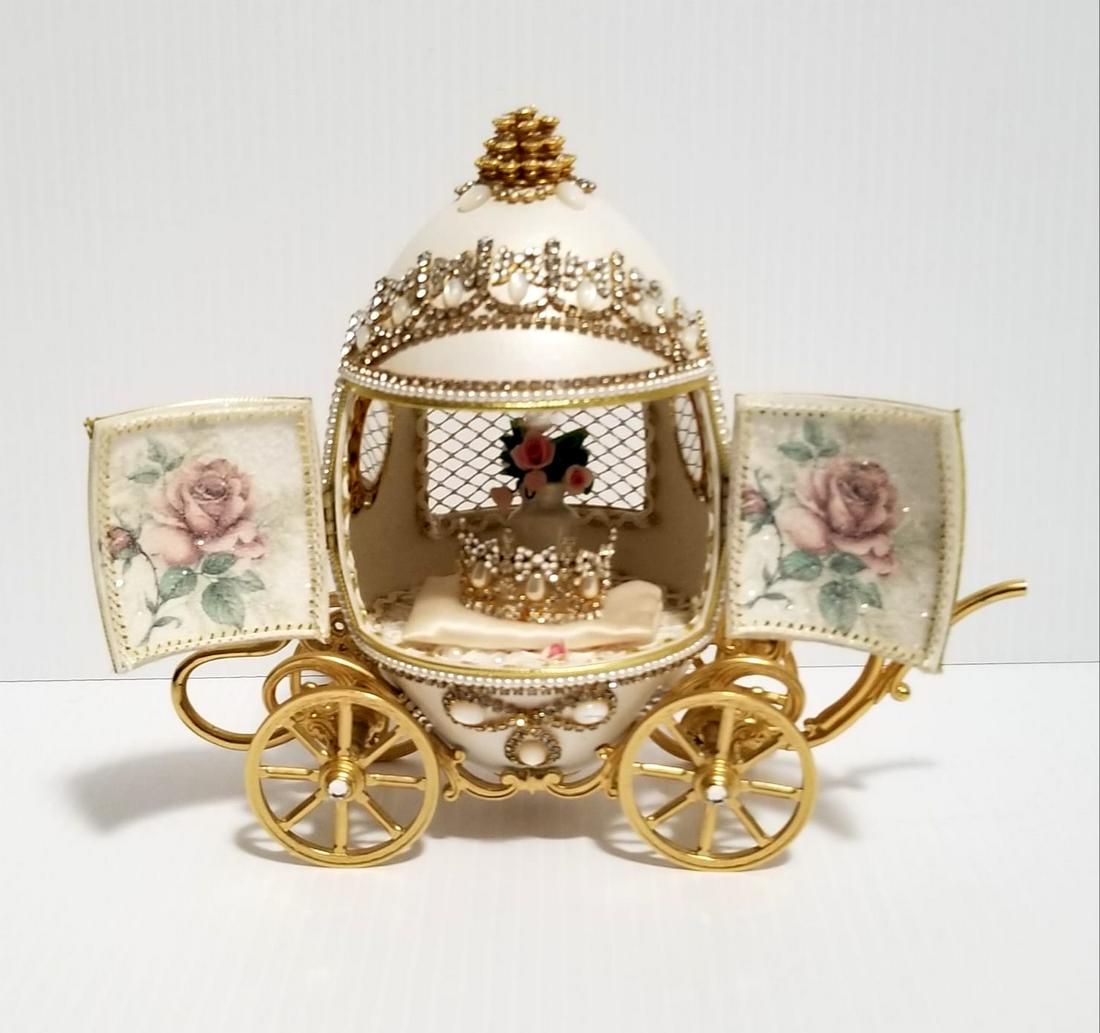 Beautiful Decorative Stones Flowers Carriage Crown Box (1 of 7)