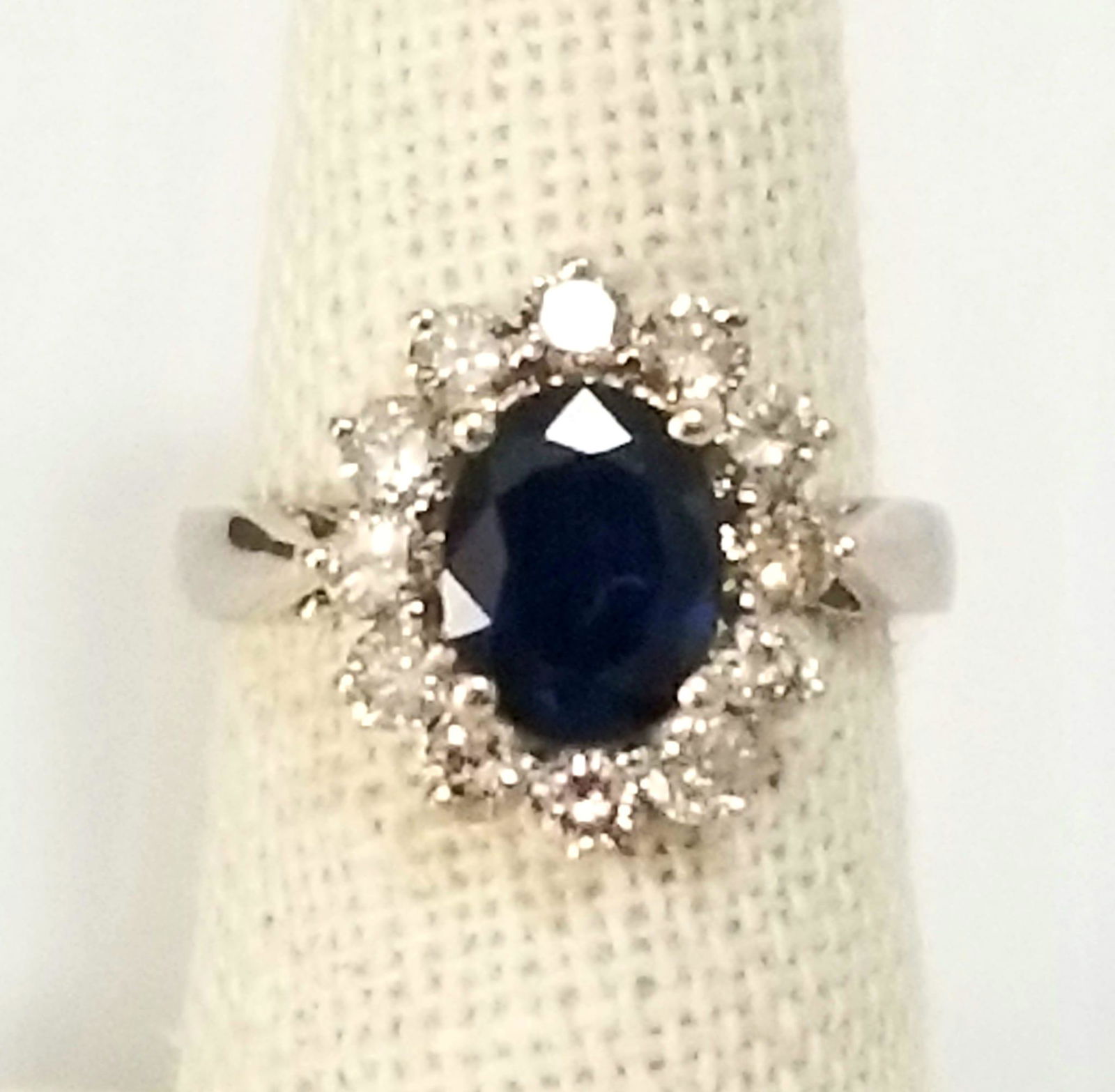 Amazing 14KT Blue Sapphire Diamonds Ring (1 of 7)