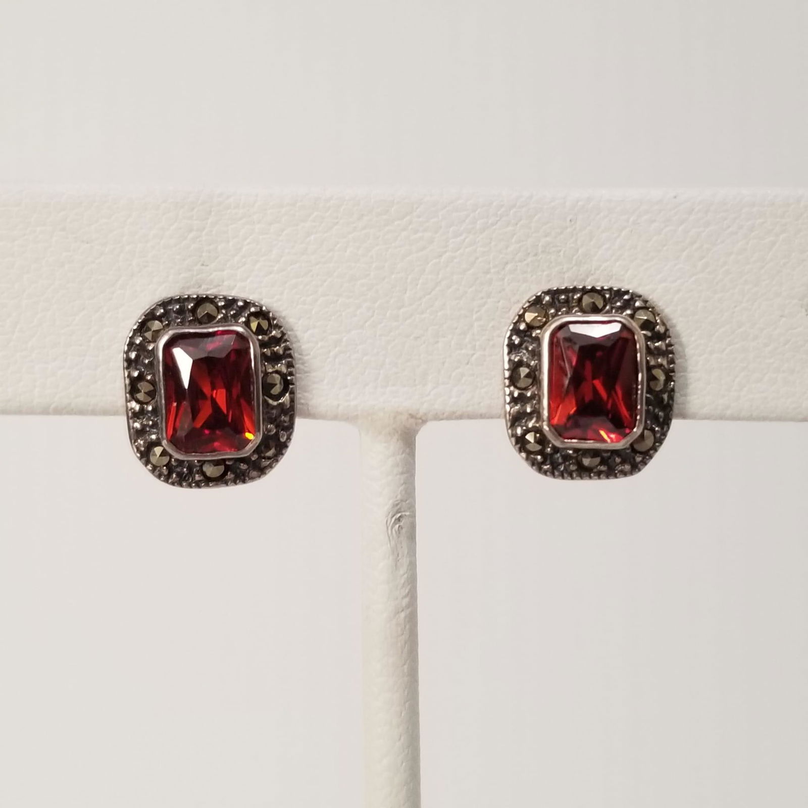 Nice 925 Red Ruby Marquesite Earrings (1 of 7)