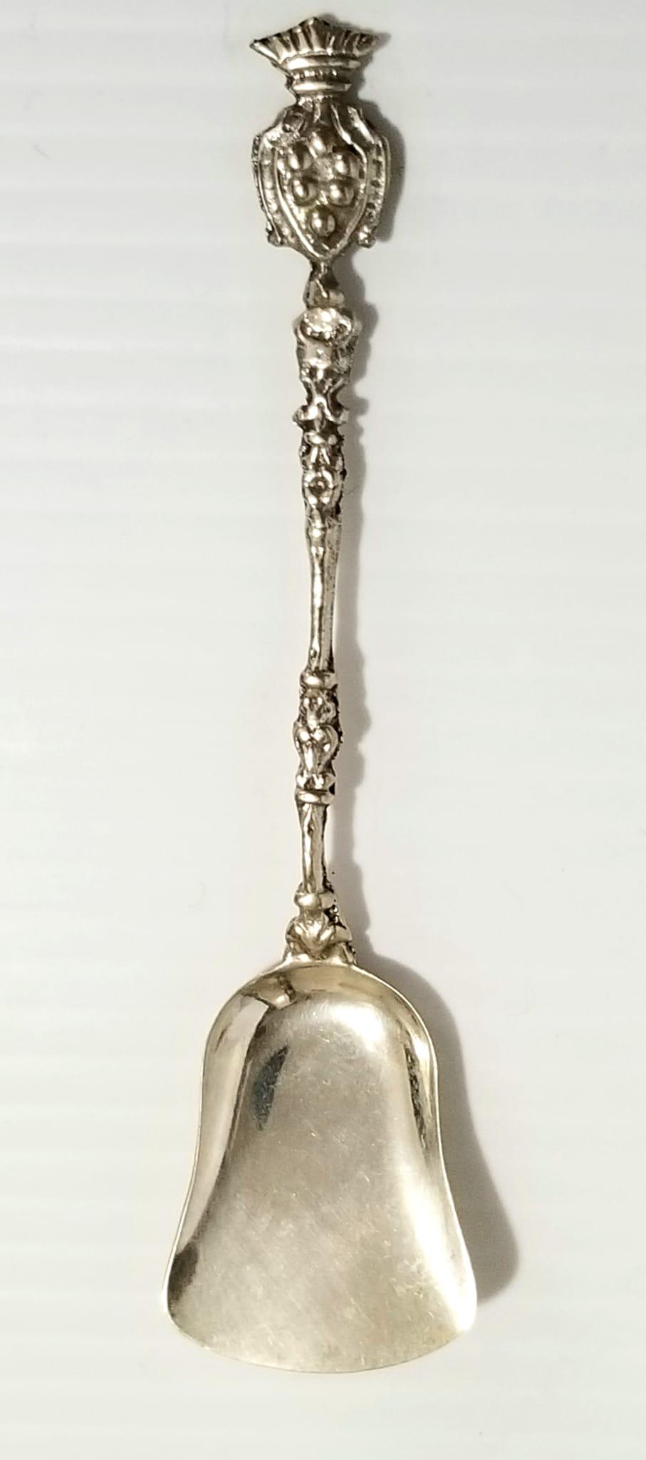 Vintage 800 Sterling Collectible Italian Spoon: Vintage 800 sterling silver collectible Italian spoon, 5 x 1 1/4 inches, 0.44 ozt, 13.8 grams