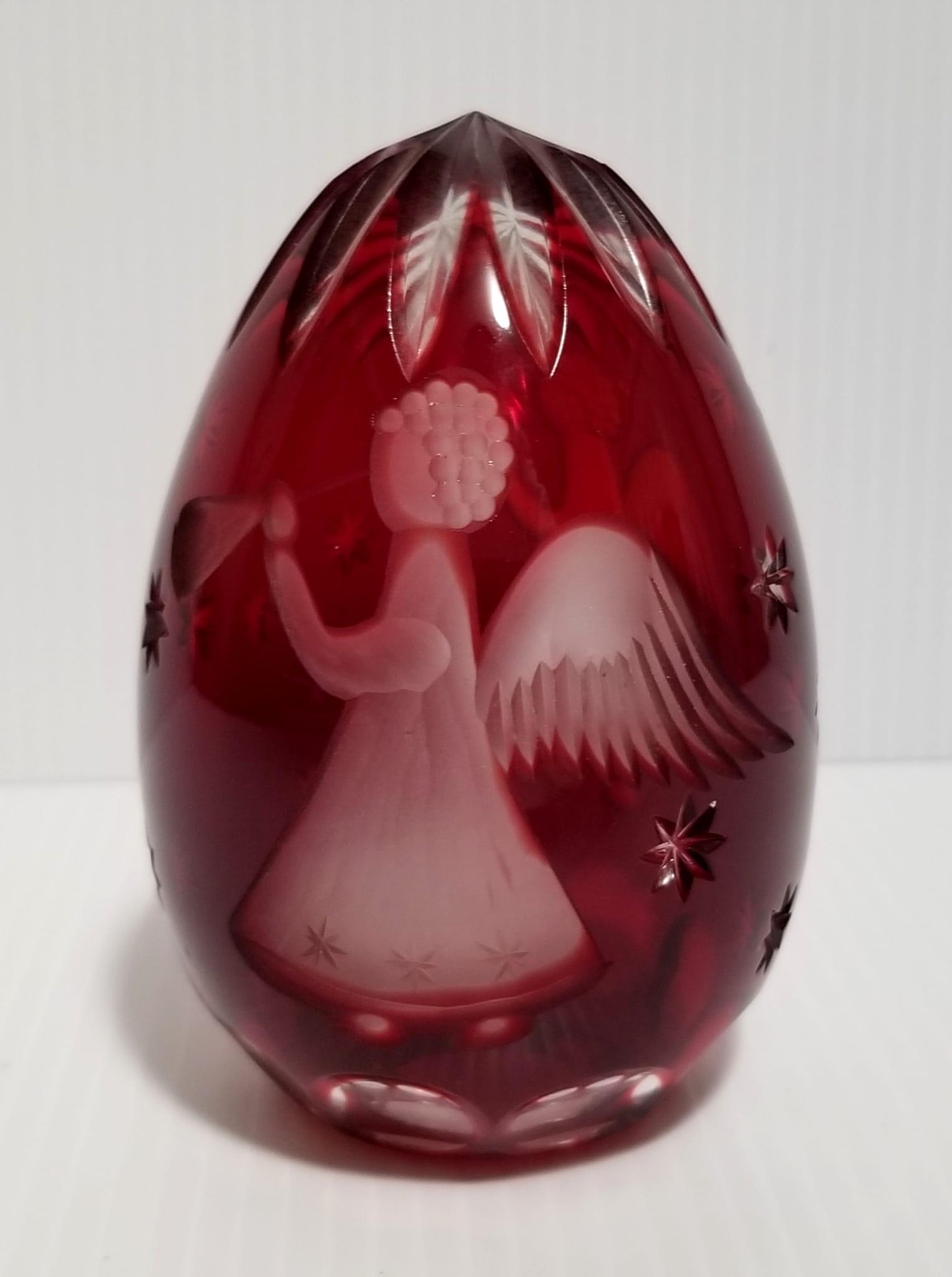 Nice Angel Cut Red & Clear Egg Paperweight (1 of 5)