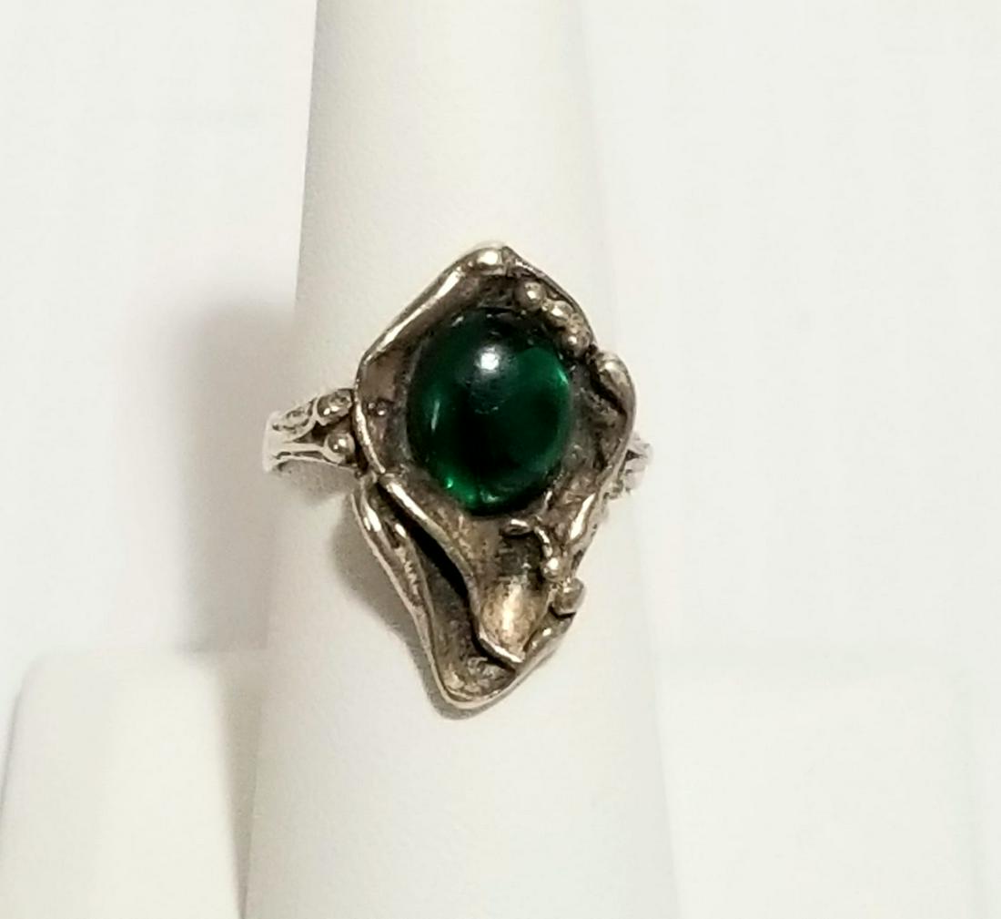 Beautiful 925 Sterling Green Stone Ring (1 of 4)