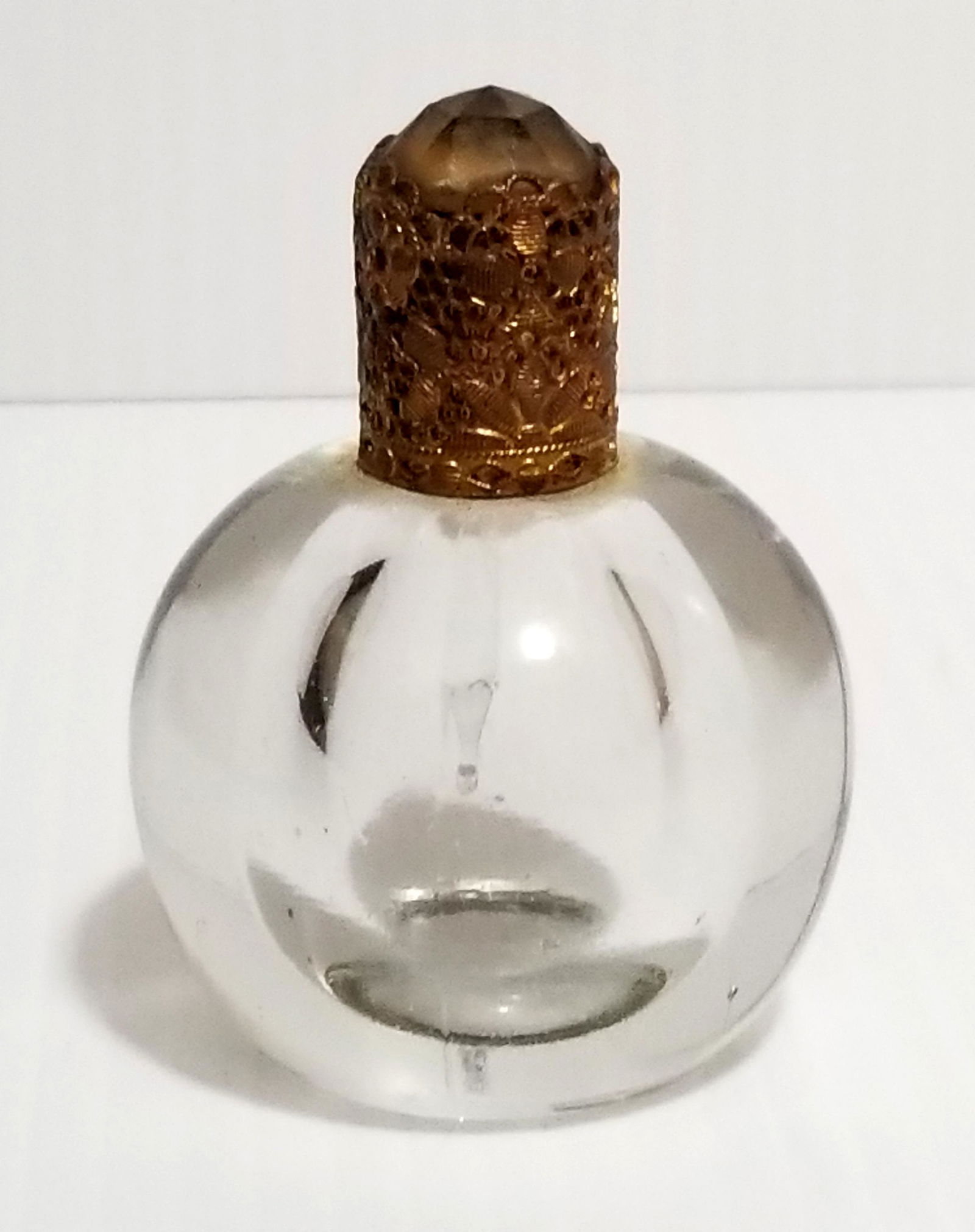 Vintage Morlee Clear Perfume Bottle (1 of 6)