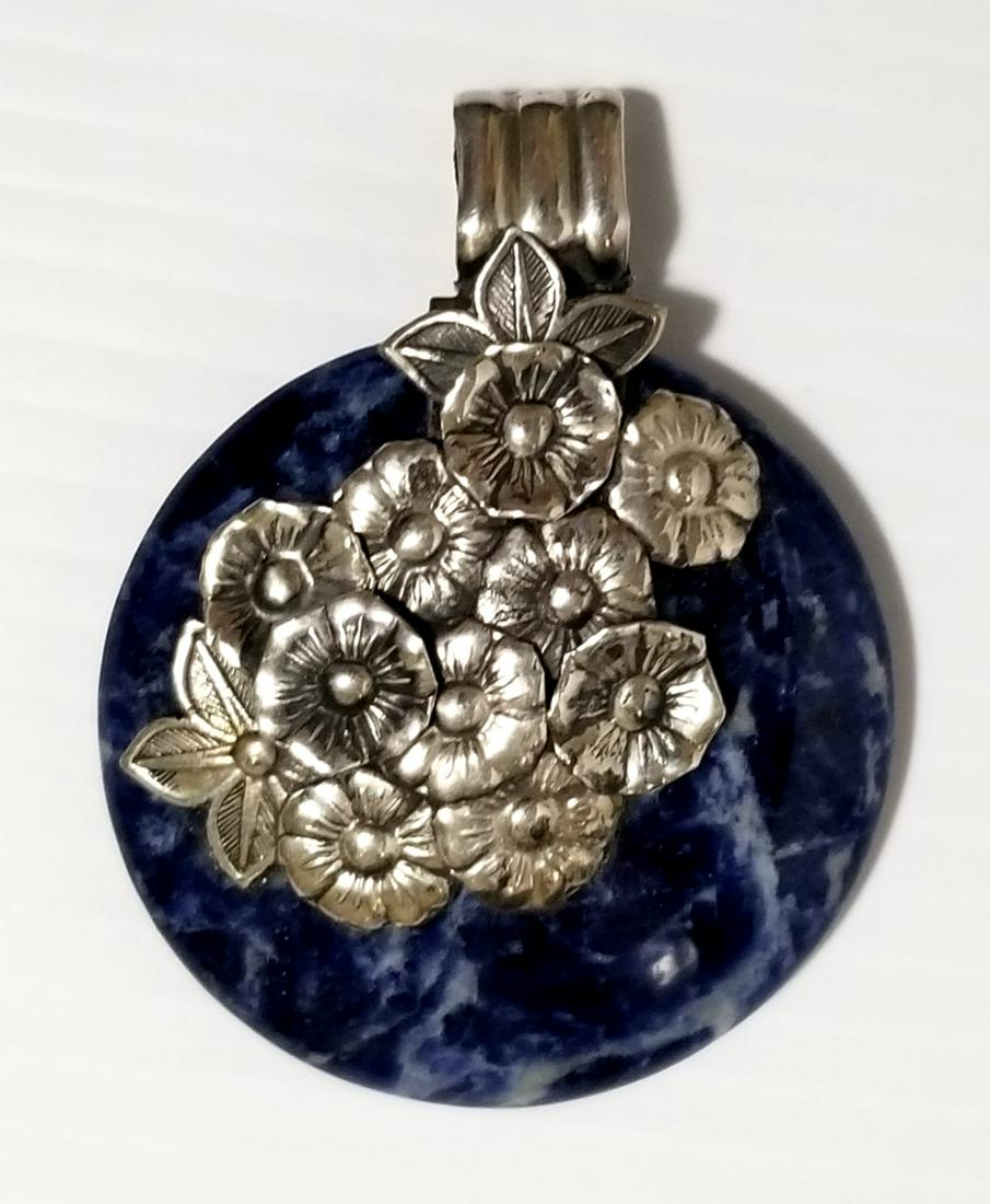 Nice 950 Sterling Flowers Lapiz Lazuli Pendant (1 of 5)