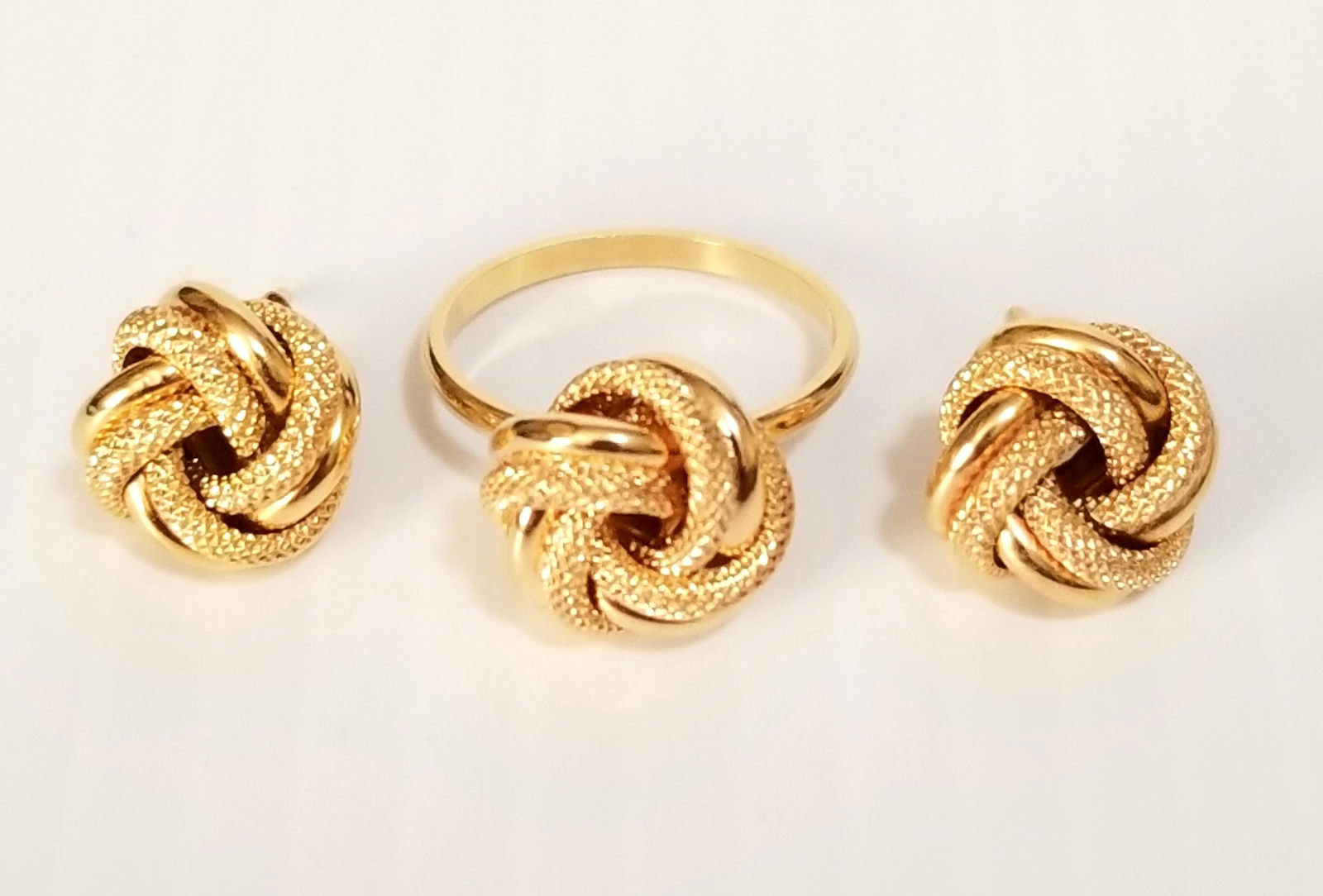 Amazing 10KT Brev Earrings & Ring Set (1 of 10)