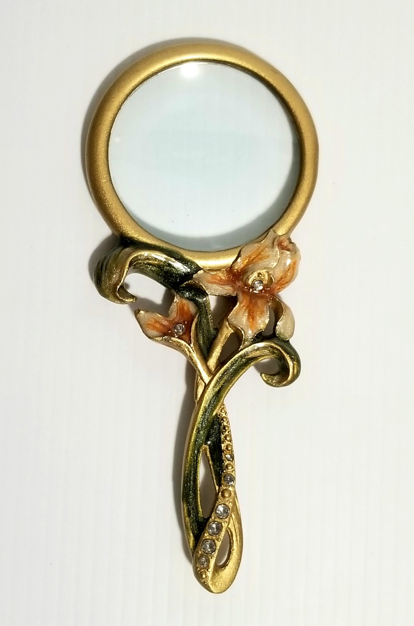 Amazing Enamel Flowers Magnifying Glass: Beautiful magnifying glass with enamel flowers, 6 3/8 x 2 3/4 inches.