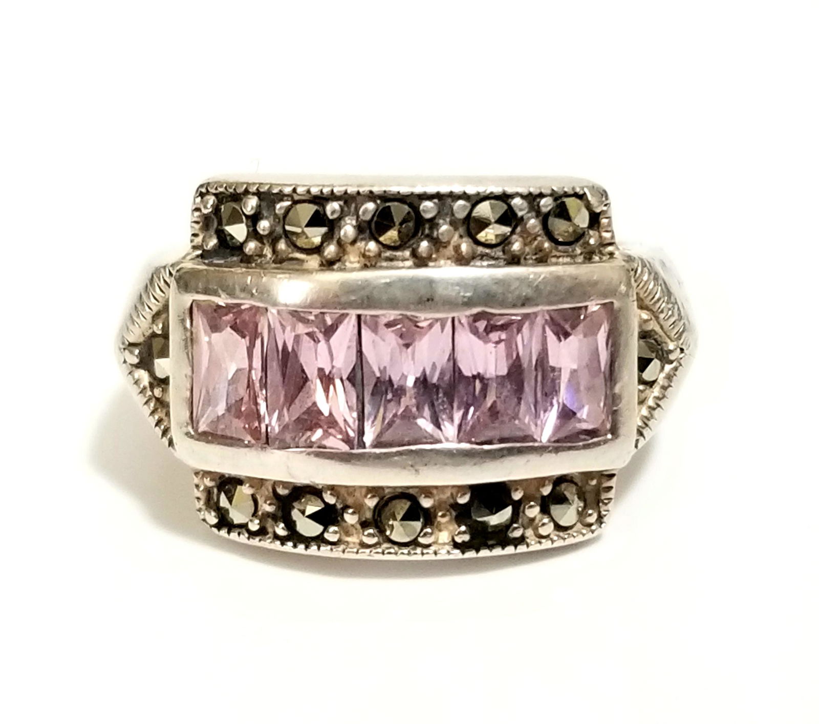 Amazing 925 Pink Stone Marquesite Ring (1 of 5)