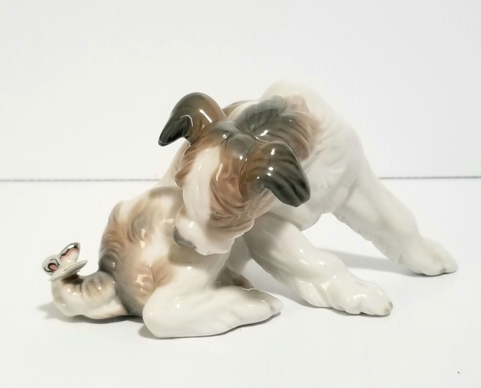 Amazing Lladro Dog & Butterfly Figurine (1 of 6)