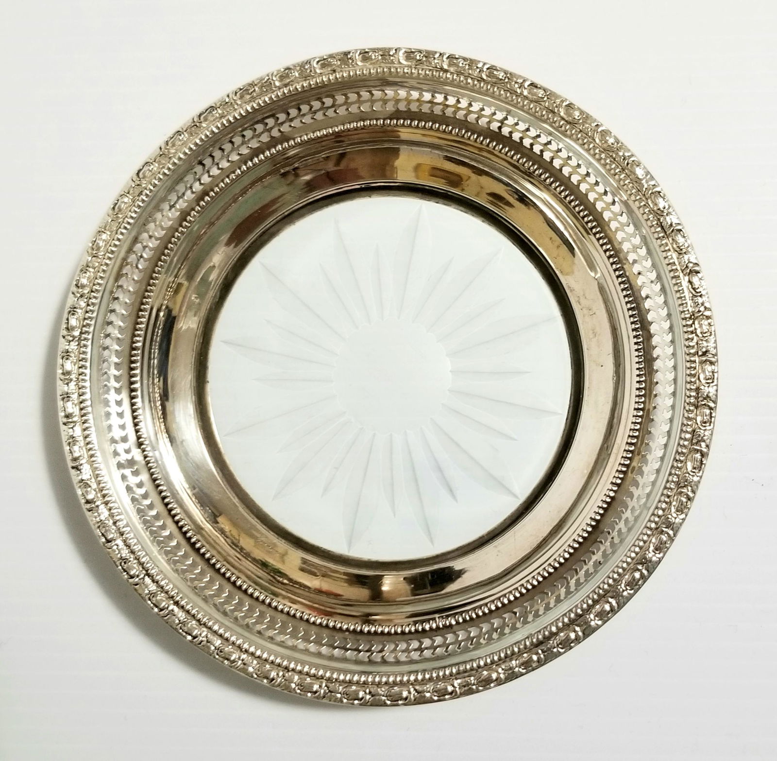 Amazing Frank M. Whiting & Co. Sterling 1658 Plate (1 of 9)