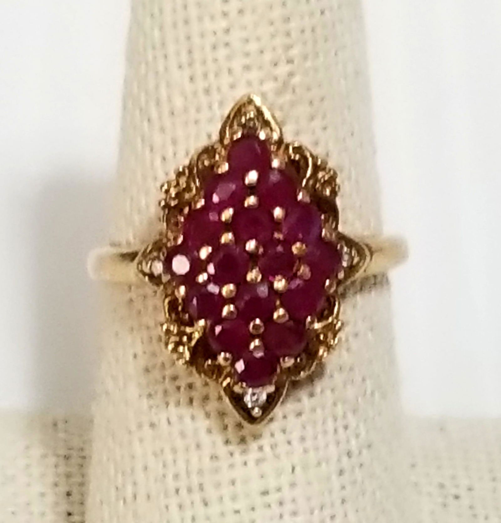 Nice 10 KT Ruby Diamond Ring (1 of 4)