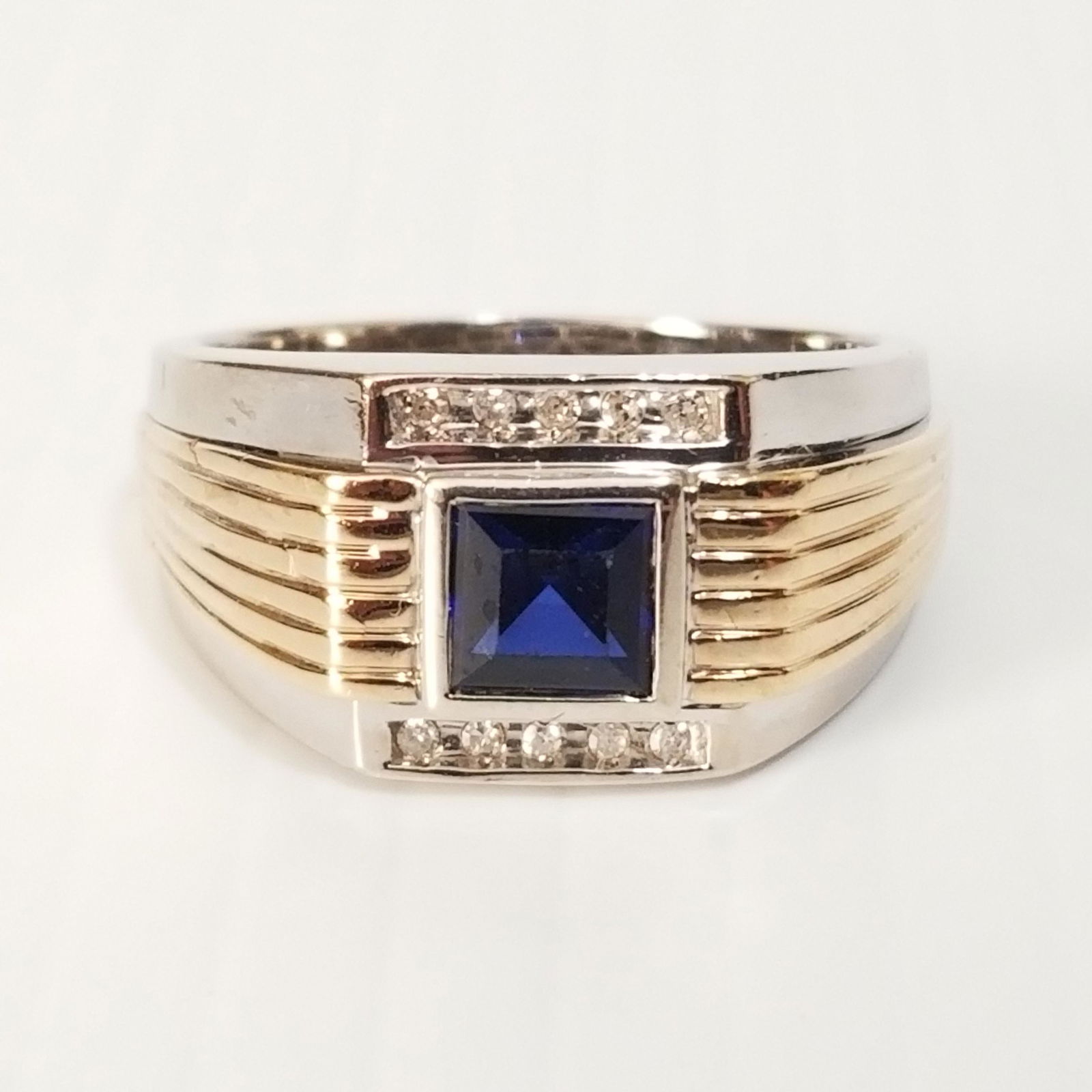 Amazing 10KT Blue Tanzanite Diamonds Ring (1 of 6)