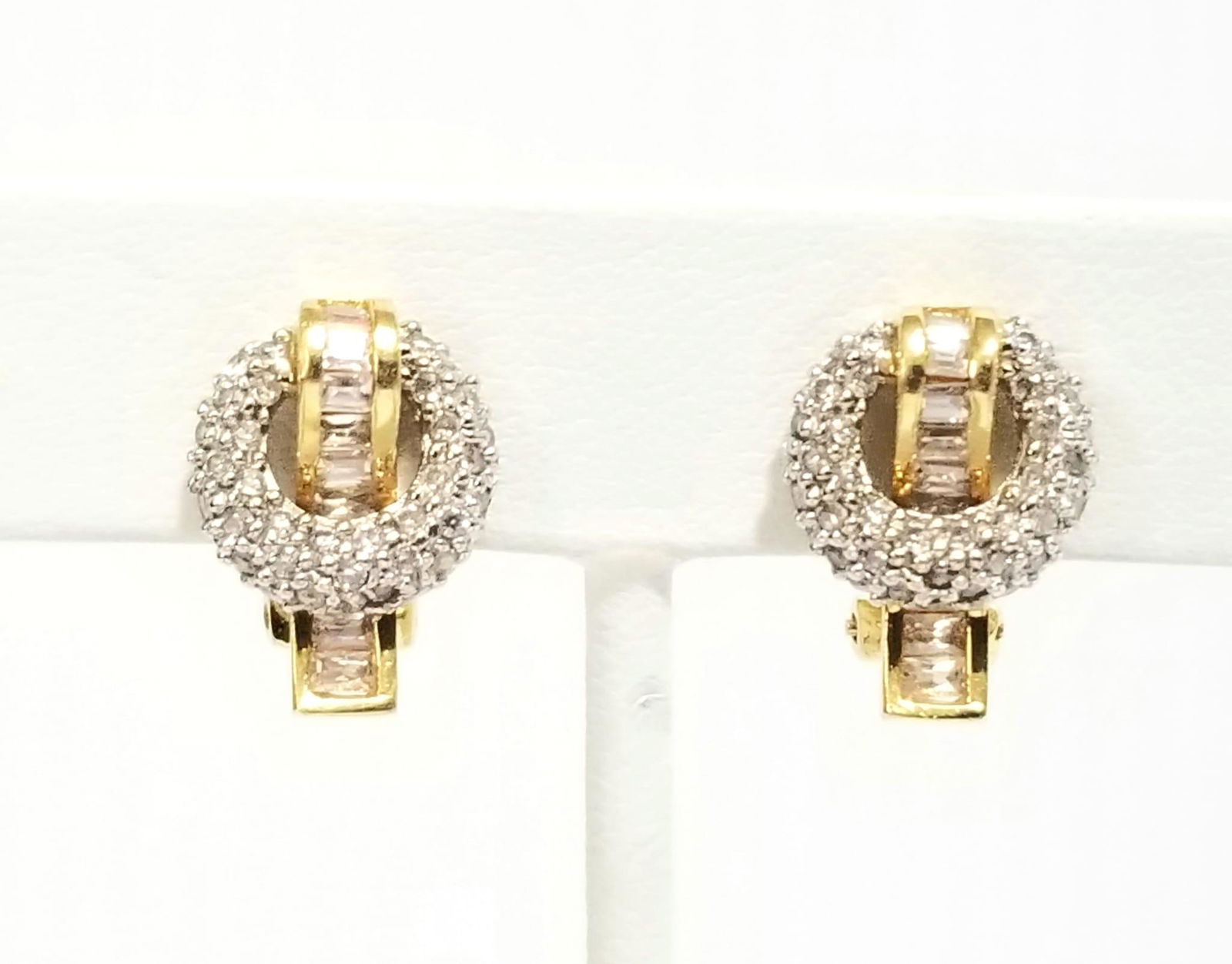 Amazing 14KT Diamond Earrings (1 of 6)