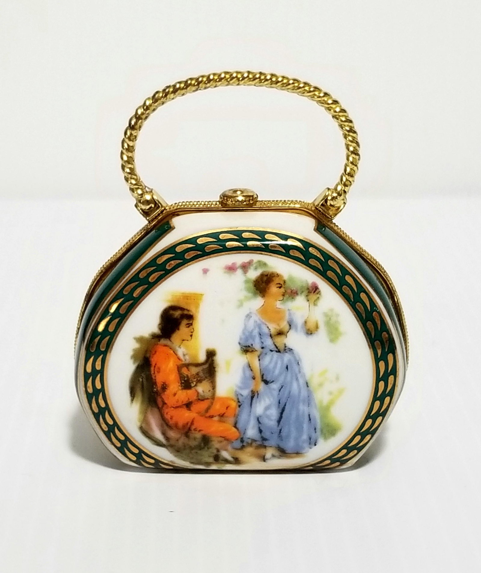 Amazing Romantic Scene Porcelain Box: Beautiful romantic scene porcelain box, 3 3/8 x 2 3/4 x 1 1/4 inches.