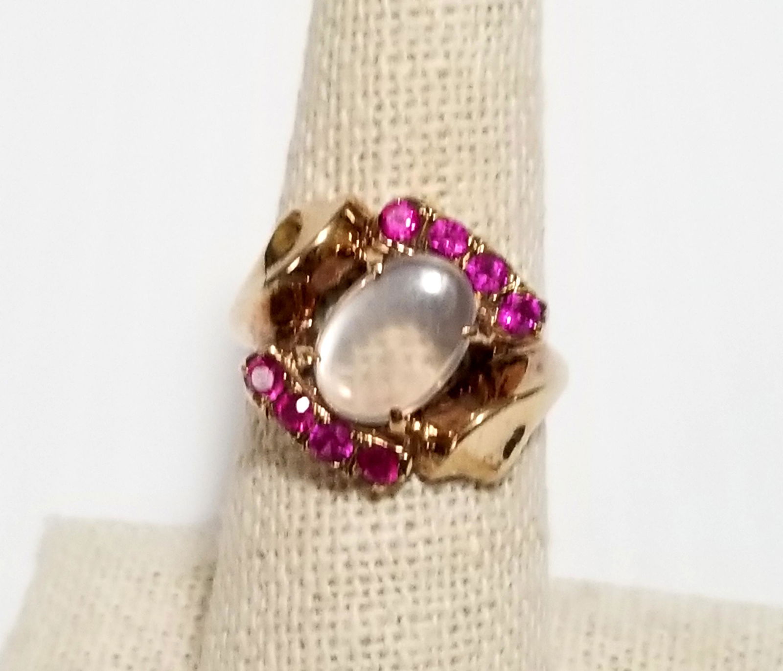 Amazing 10KT Red Ruby Mother of Pearl Ring (1 of 6)