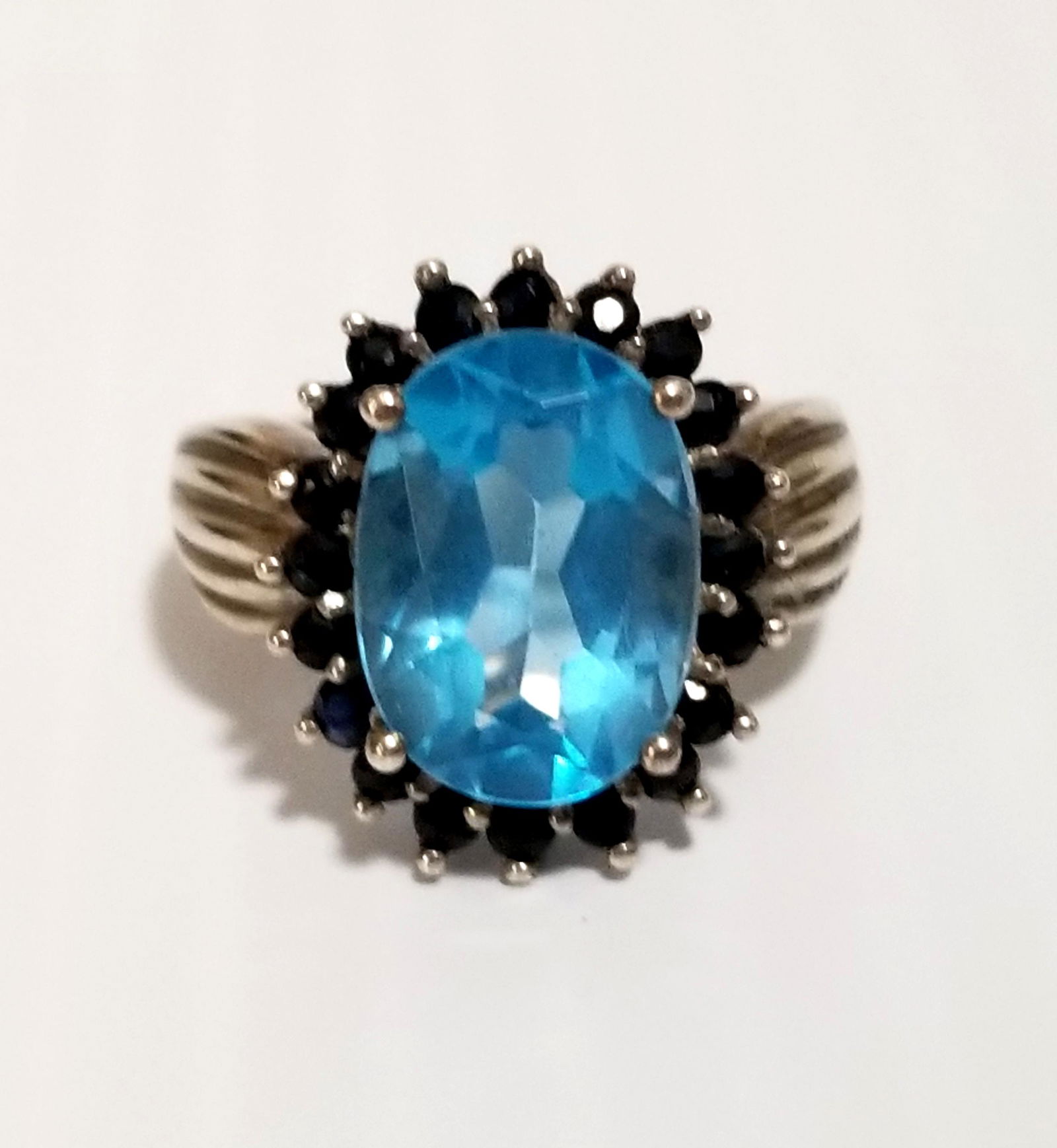 AMAZING 925 STERLING BLUE STONE RING (1 of 4)