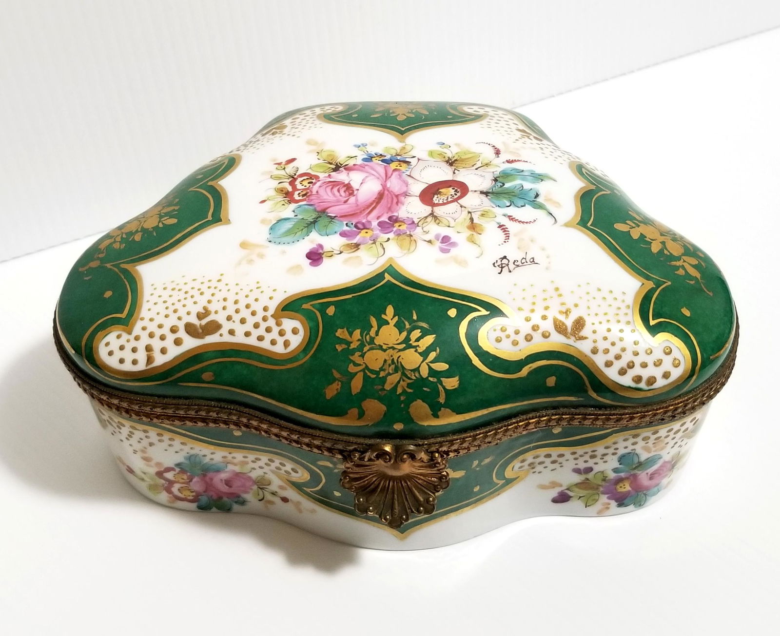 Nice Limoges Hand Painted Porcelain Trinket Box (1 of 10)