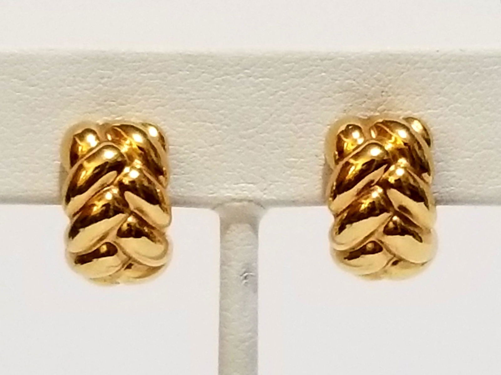 Amazing 18KT Yellow Gold Earrings (1 of 6)